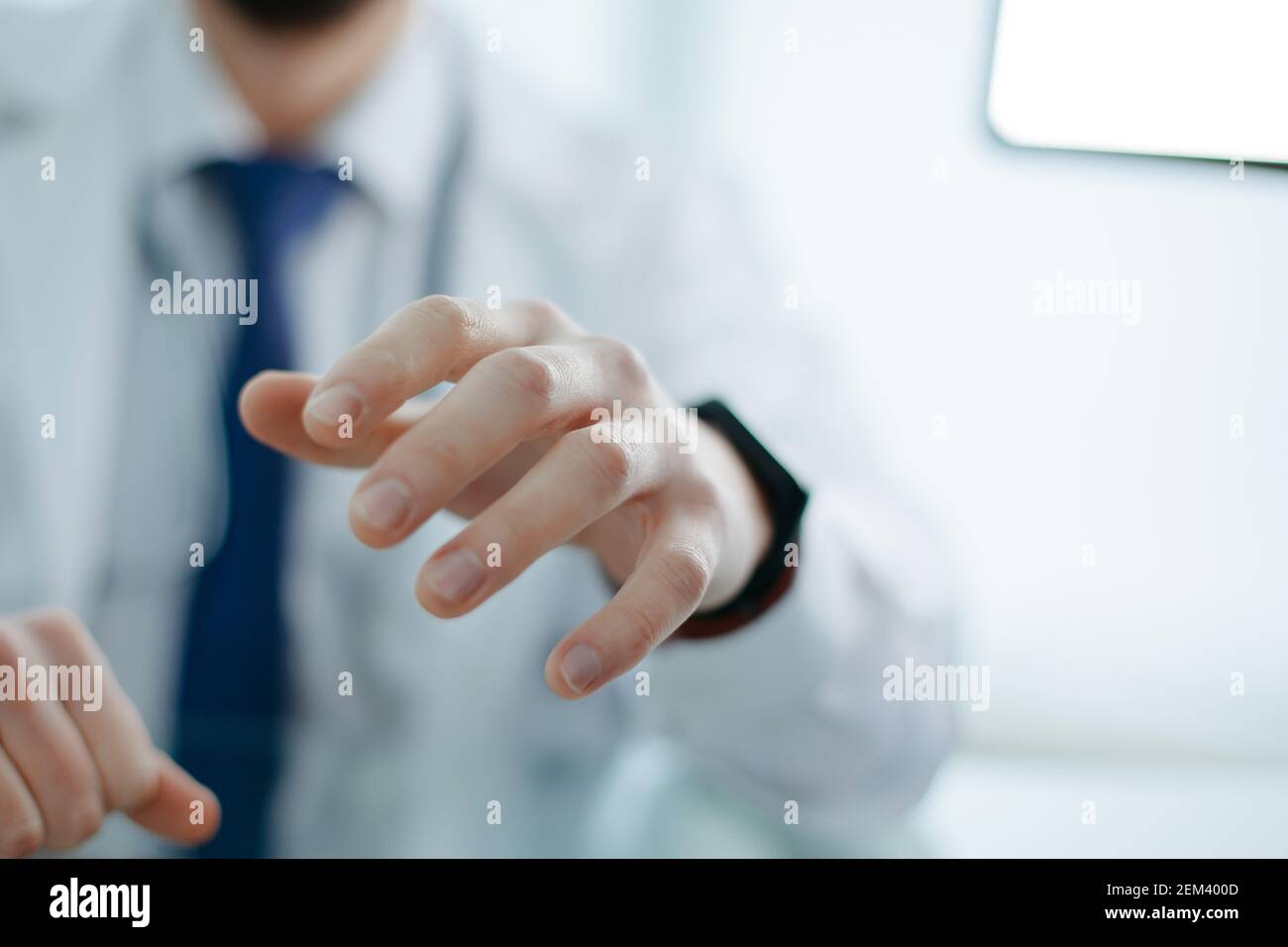 Hand male close up help hi-res stock photography and images - Alamy