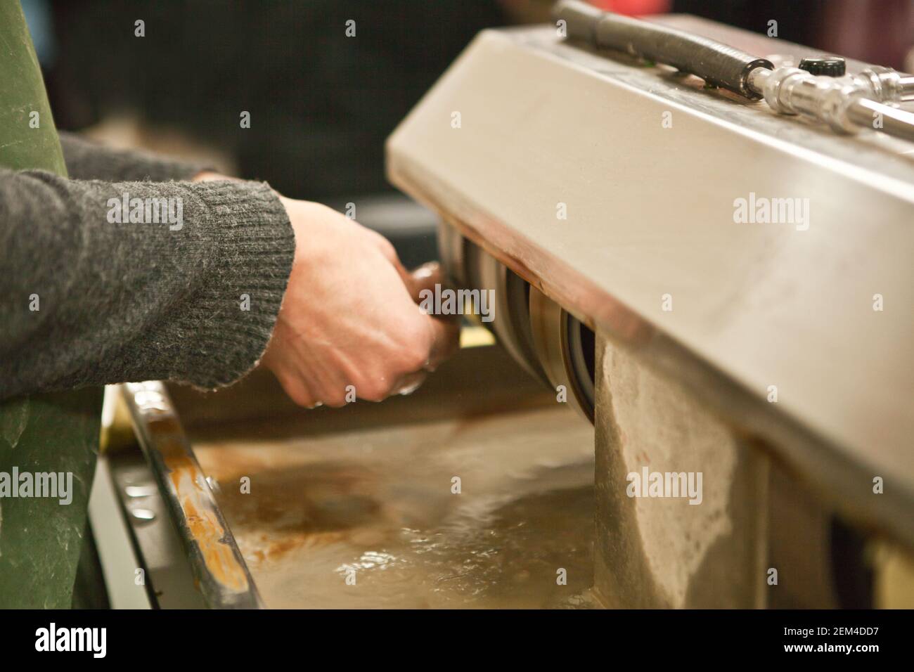 Hand Cutting Stone High Resolution Stock Photography And Images Alamy Hand Cutting Stone High Resolution Stock Photography And Images Alamy