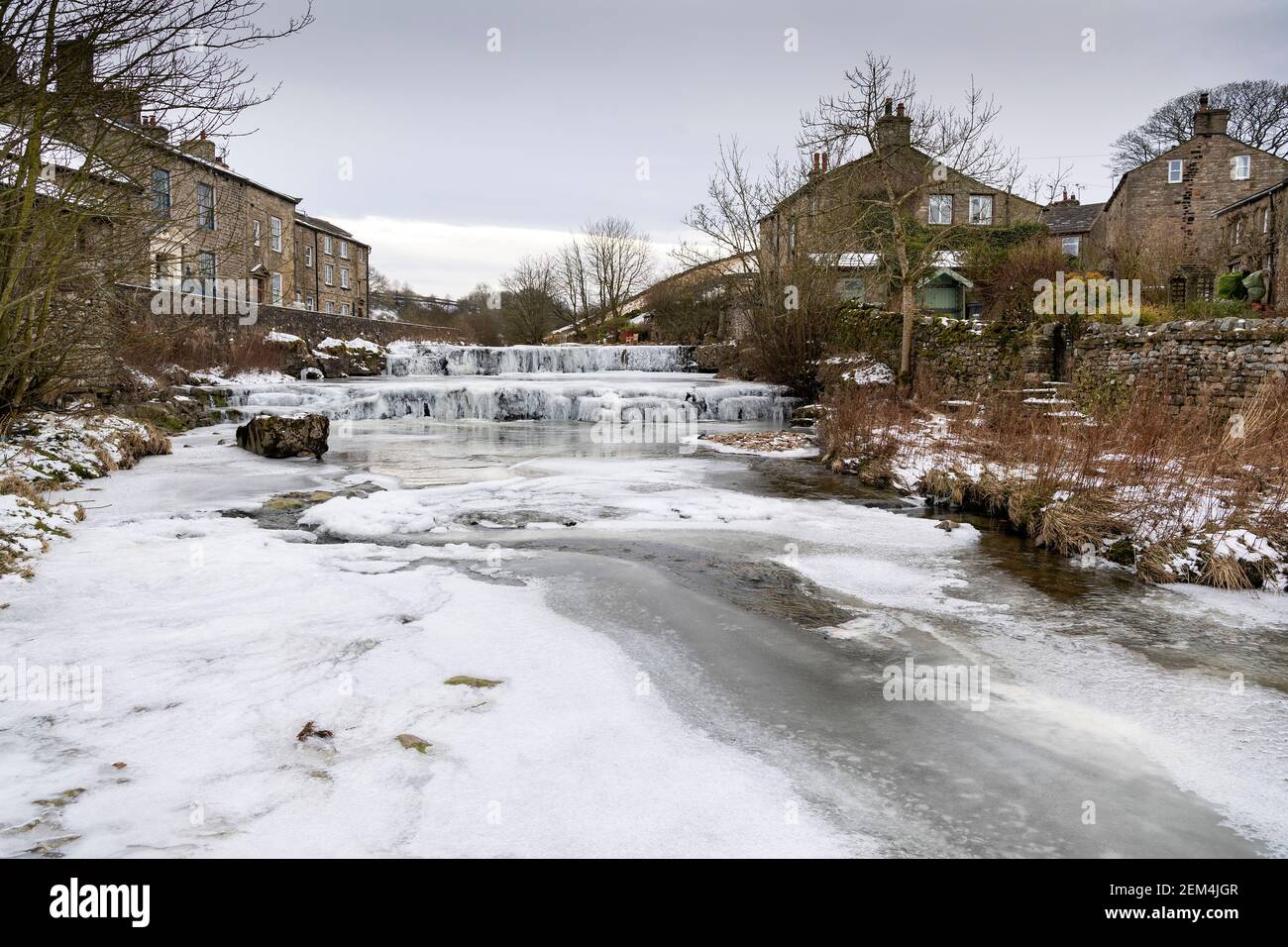 Froze waterfall on Gayle Beck, Hawes, Yorkshire Dales National Park, UK. Stock Photo