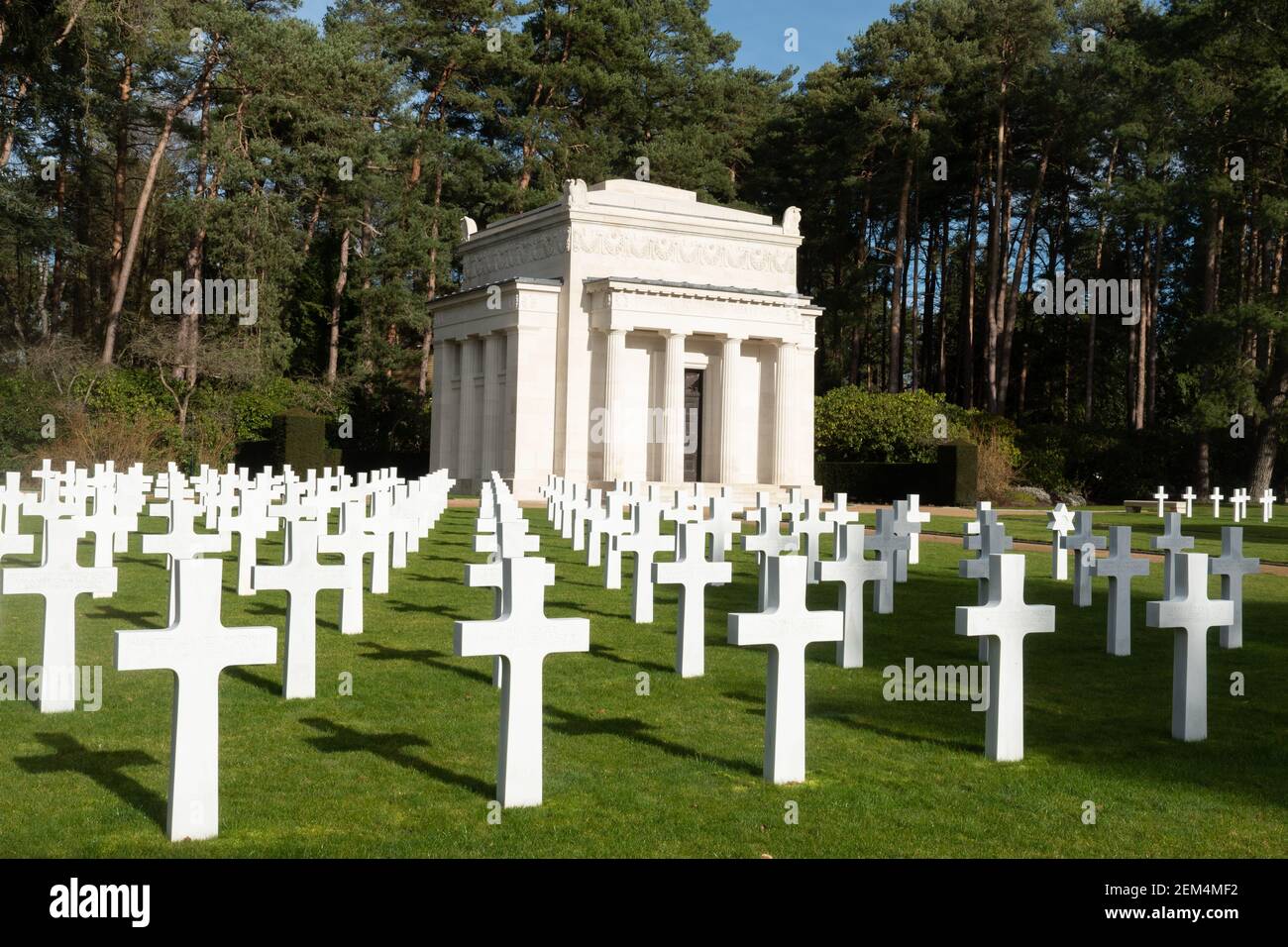 American war graves and Memorial Chapel at Brookwood Military Cemetery, Surrey, England, the only American Military Cemetery of World War I in the UK Stock Photo