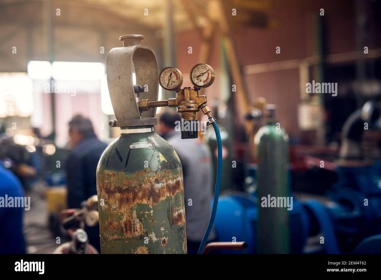 Oxygen tank for welding hires stock photography and images Alamy