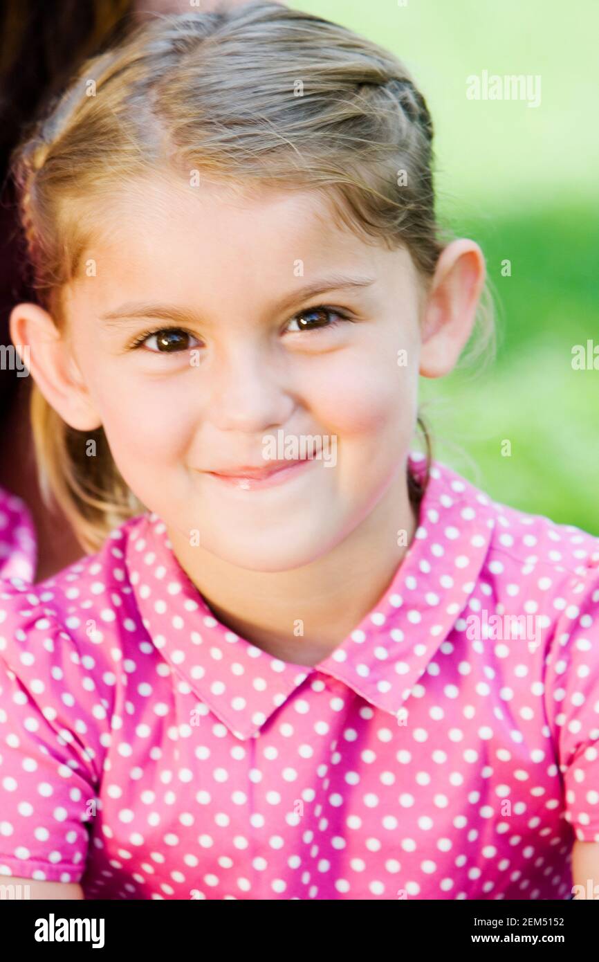 Portrait of a girl smiling Stock Photo - Alamy