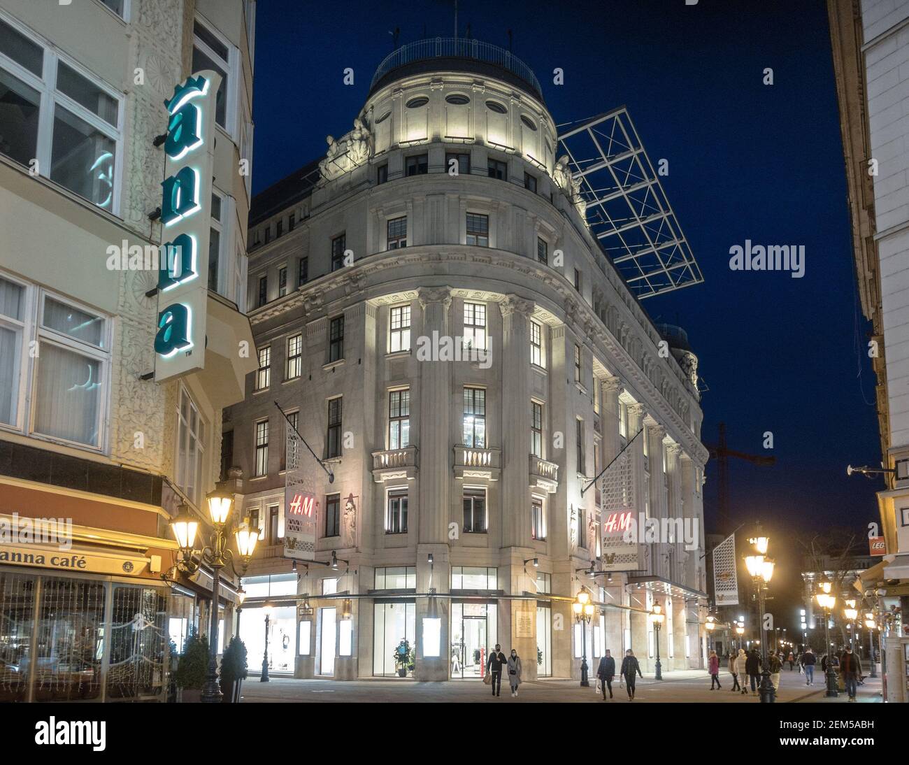 The H&M flagship store in downtown Budapest in the Vaci 1 building at night  Stock Photo - Alamy