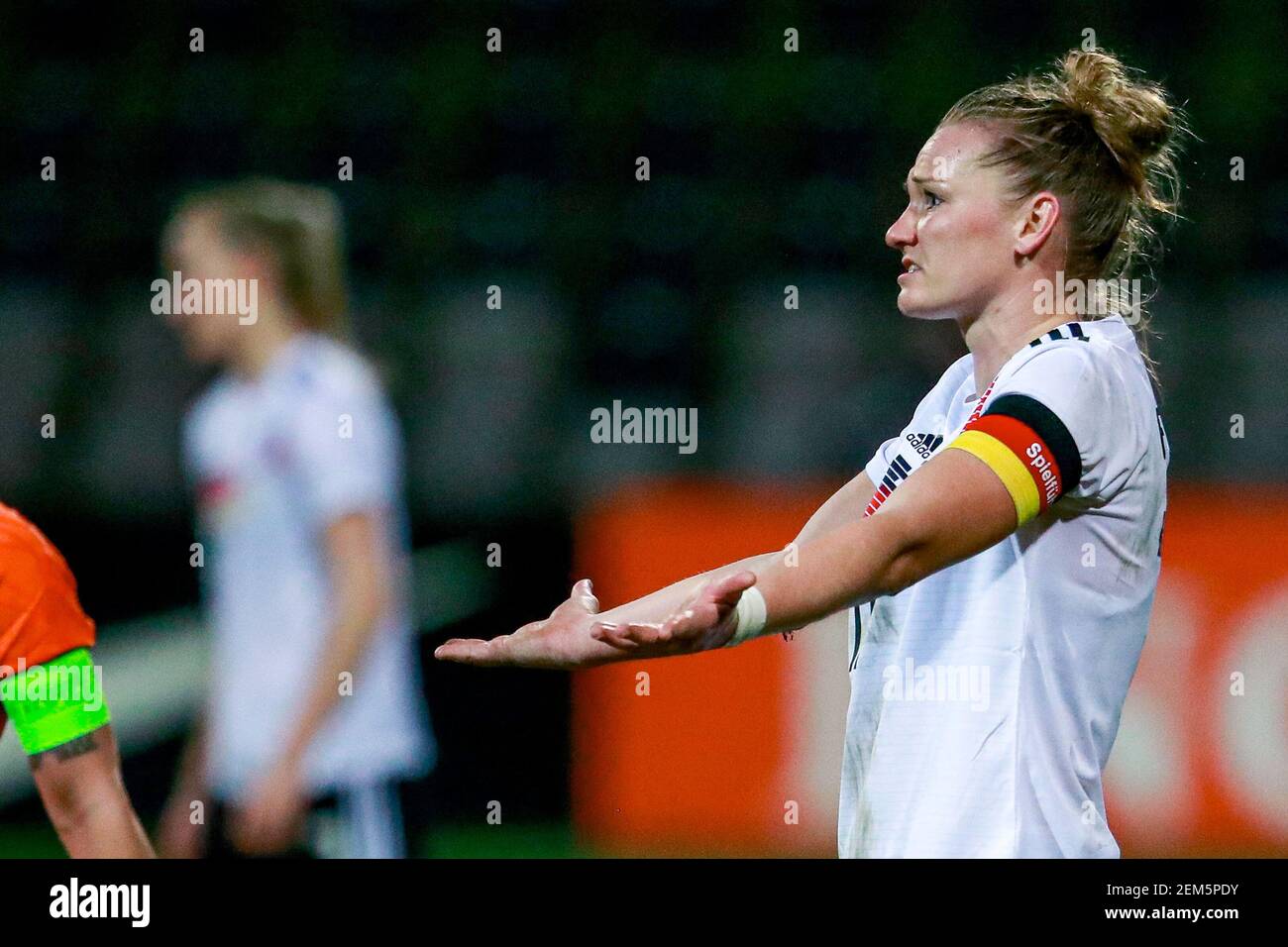 VENLO, NETHERLANDS - FEBRUARY 24: Alexandra Popp surprised during the International Friendly Match match between Netherlands Women and Germany Women a Stock Photo