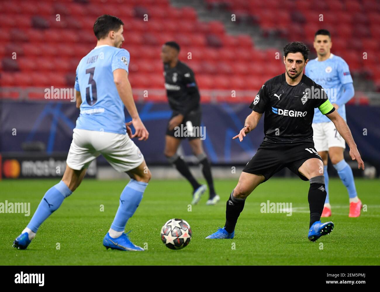 Budapest Hungary 24th Feb 2021 Football Champions League Borussia Monchengladbach Manchester City Knockout Round Round Of 16 First Leg At Puskas Arena Manchester City S Ruben Dias And Gladbach S Lars Stindl R