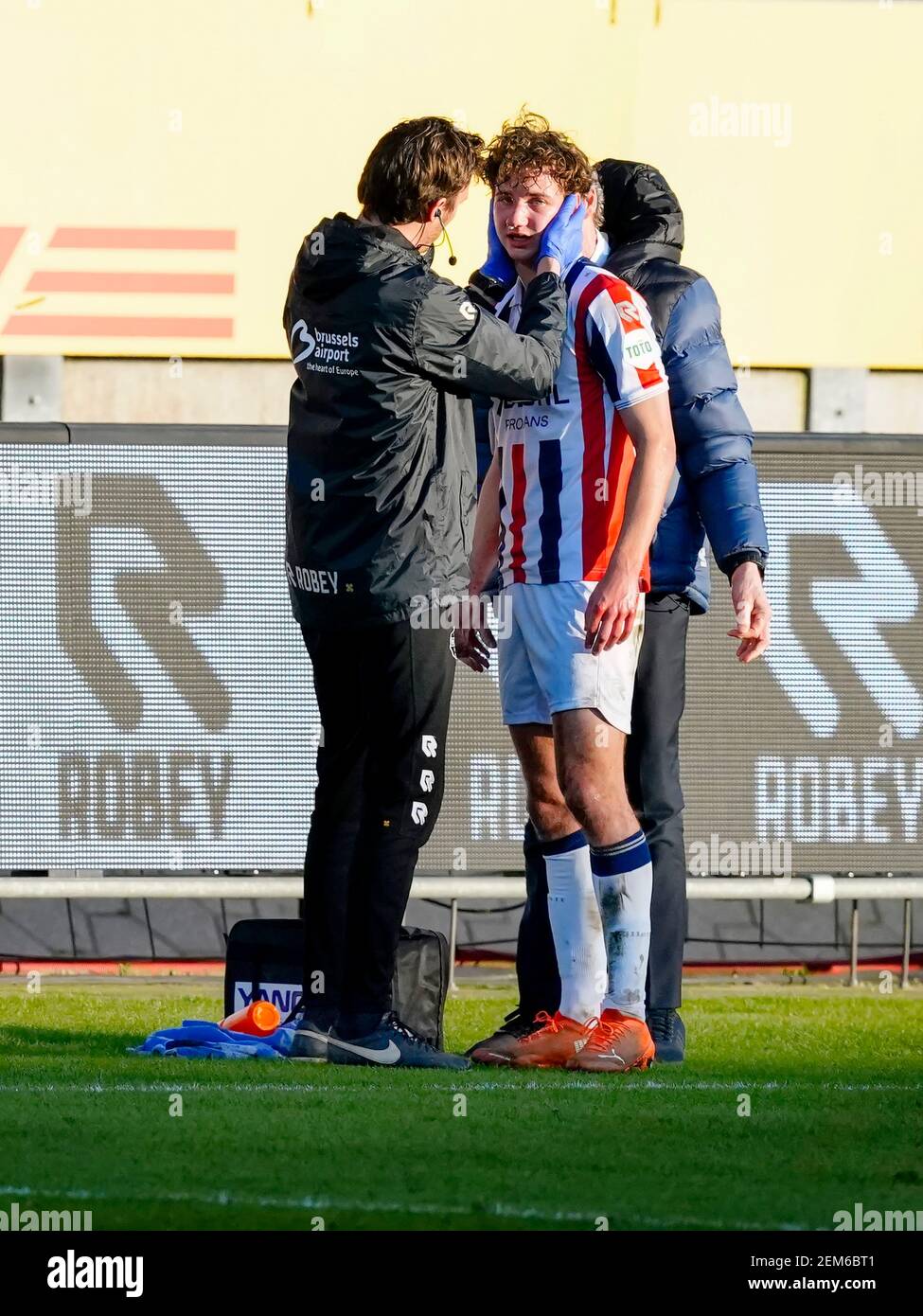 Van der bom hi-res stock photography and images - Alamy