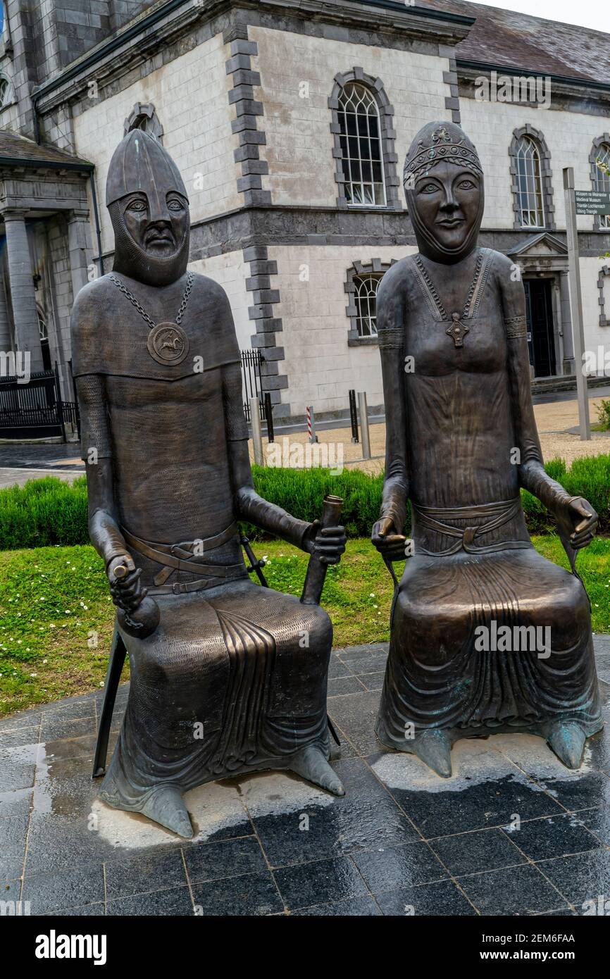 Waterford, Ireland. 9th May, 2016. The Marriage of Strongbow and Aoife