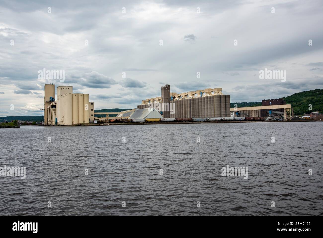 Duluth, Minnesota. This WB storage facility on Lake Superior can hold 12 million bushels of grain in its elevators for export. Stock Photo