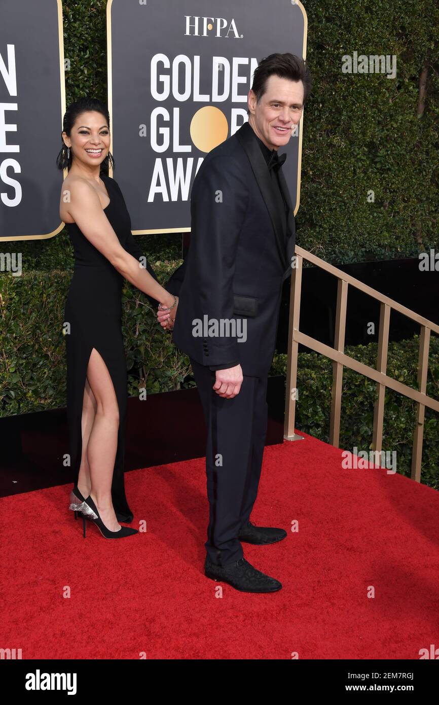 Jim Carrey and Ginger Gonzaga at the 76th Golden Globe Awards during