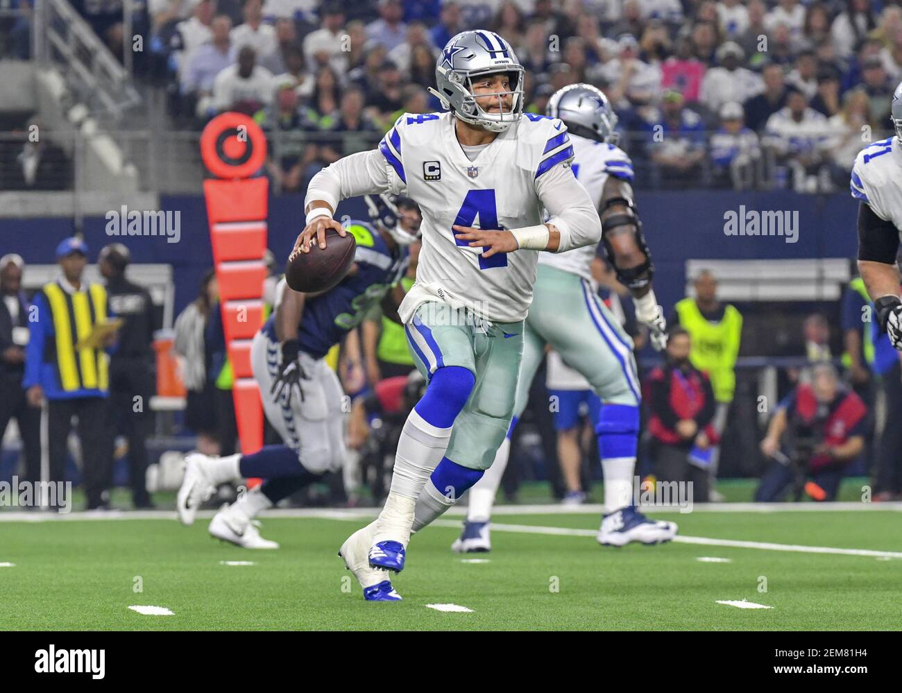 January 05, 2019: Dallas Cowboys offensive guard Zack Martin #70 during the  NFL Wildcard Playoff football game between the Seattle Seahawks and the Dallas  Cowboys at AT&T Stadium in Arlington, TX Dallas