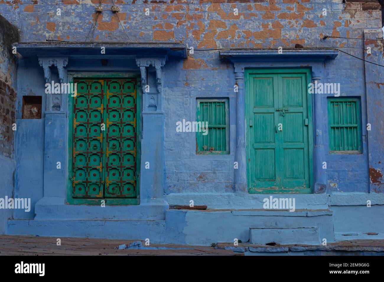 Old palace doors hires stock photography and images Alamy