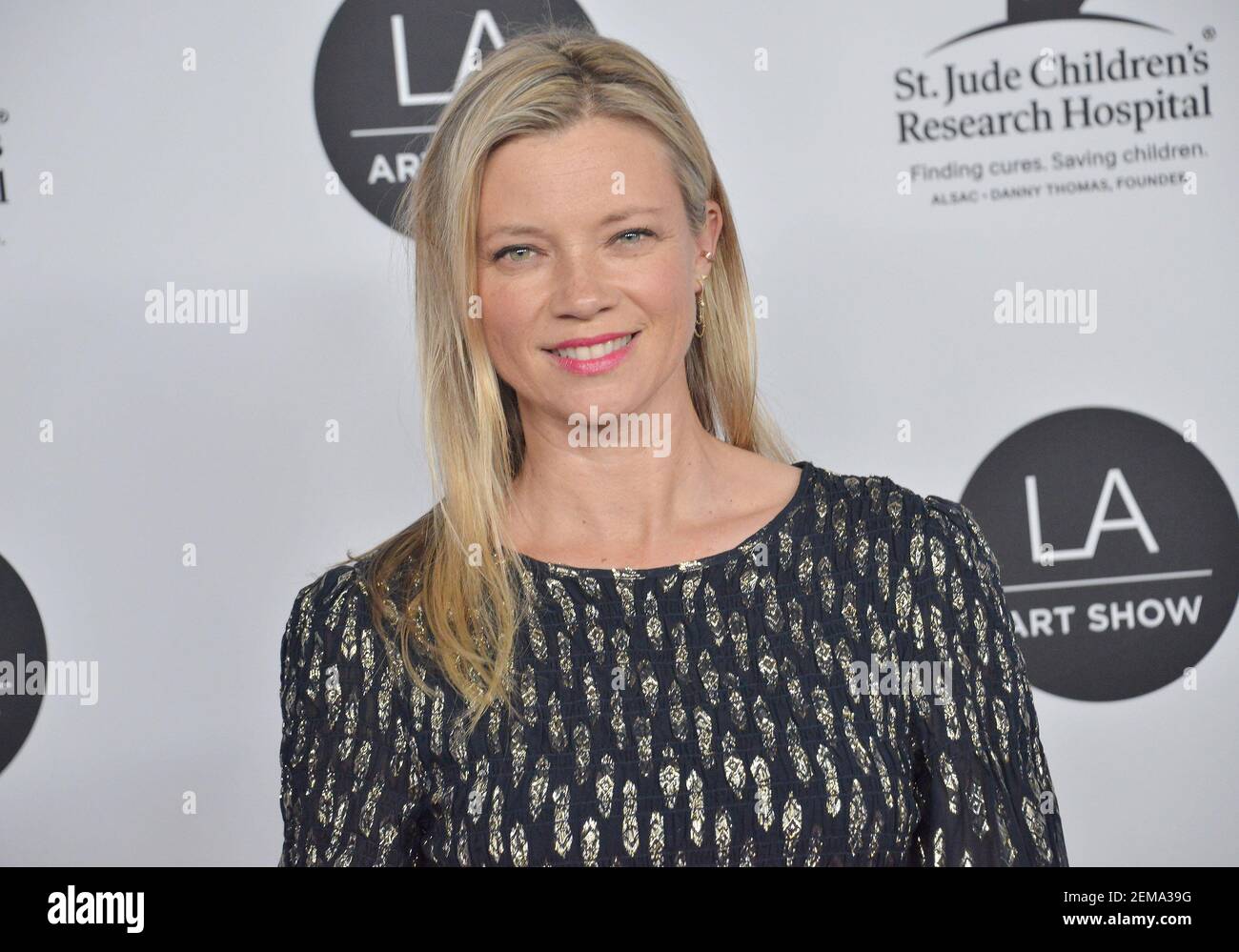 Amy Smart arrives at the LA Art Show Opening Night Gala held at the Los