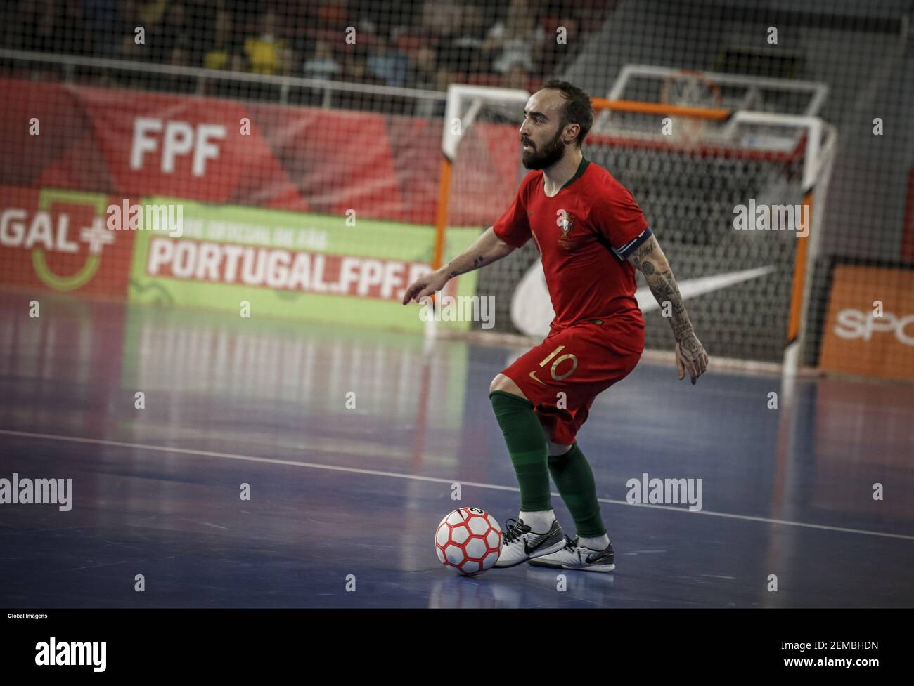 Ricardinho é eleito melhor do mundo no futsal; Brasileiro Gadeia é