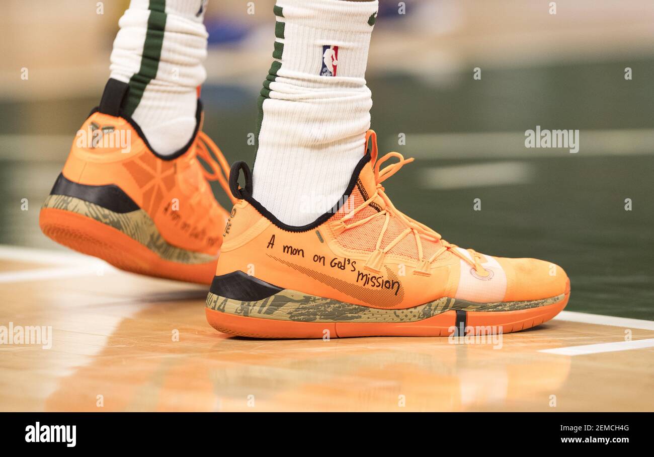 giannis antetokounmpo game 6 shoes