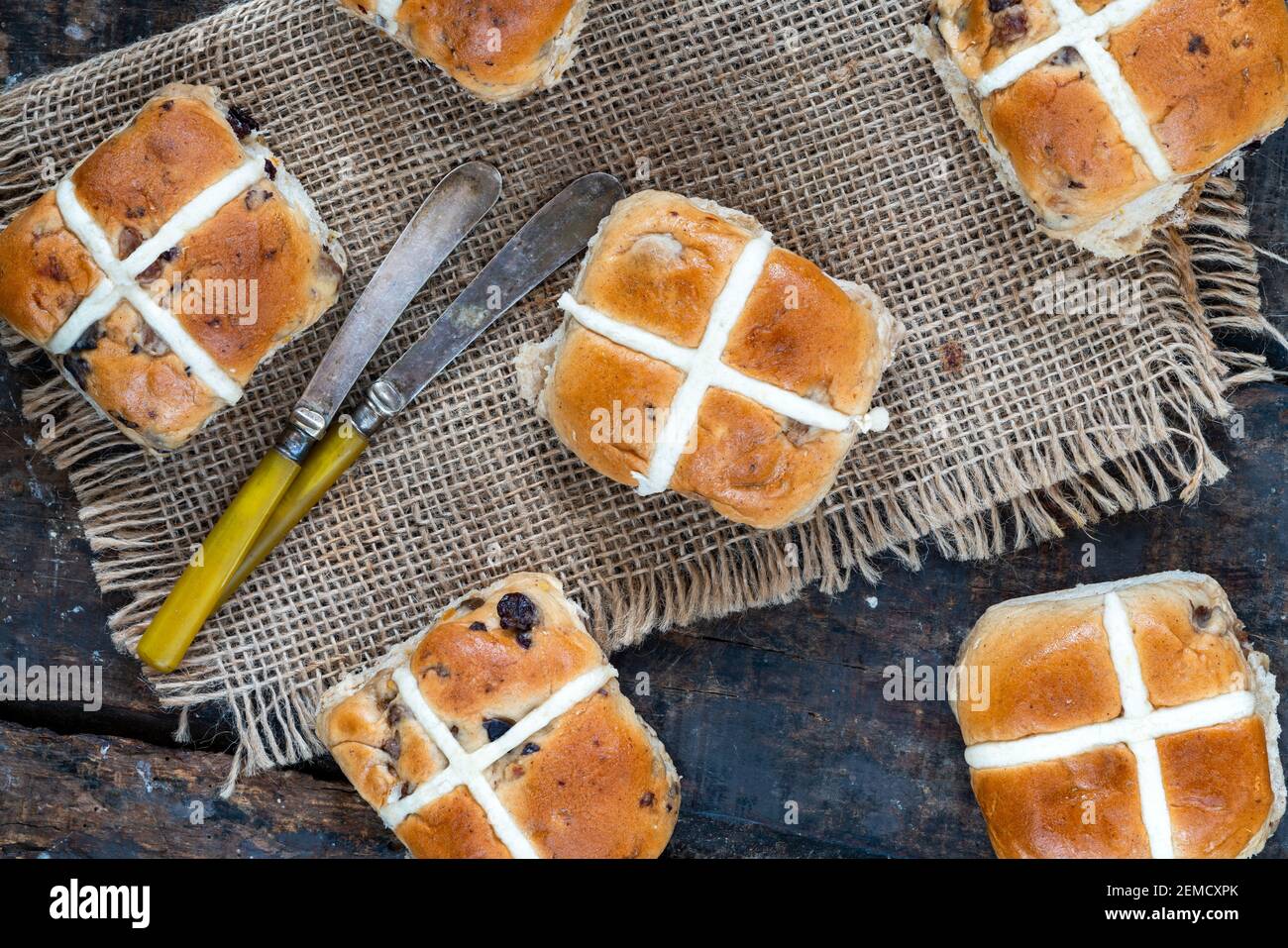 Hot Cross Buns Traditional Easter Food Stock Photo Alamy Hot cross buns traditional easter food stock photo alamy