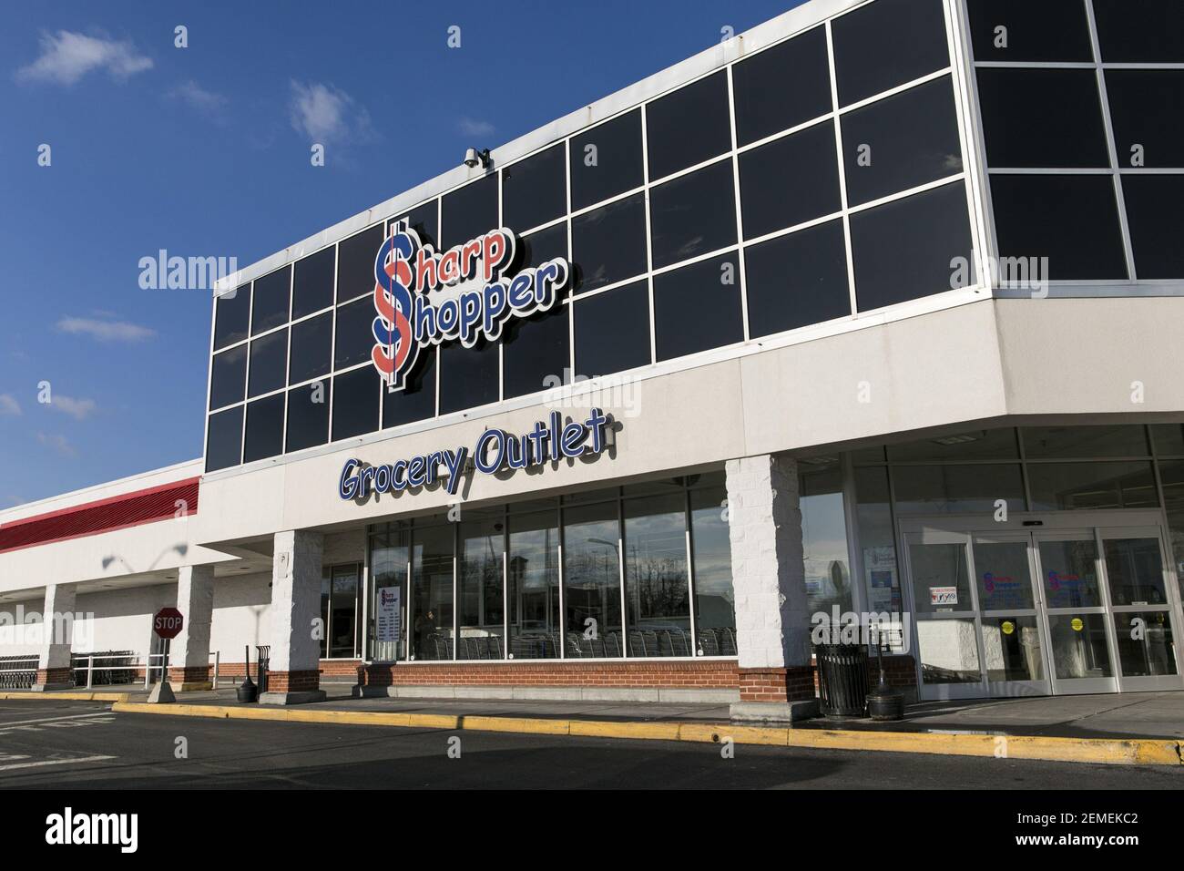 a-logo-sign-outside-of-a-sharp-shopper-grocery-outlet-store-location-in-winchester-virginia-on-february-13-2019-photo-by-kristoffer-tripplaar-sipa-usa-stock-photo-alamy