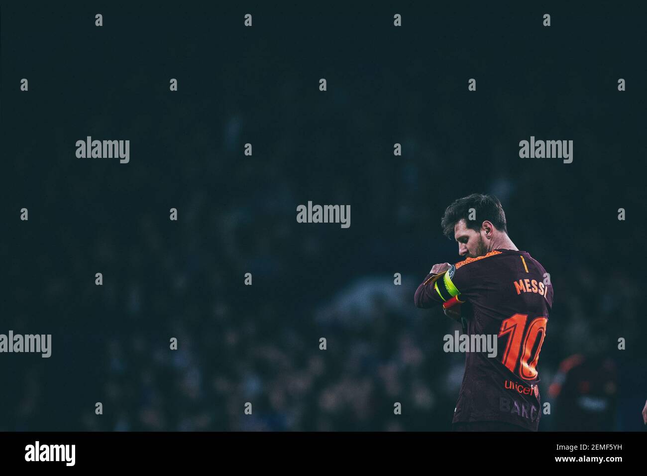 LONDON, ENGLAND - FEBRUARY 20: Lionel Messi during the UEFA Champions League  Round of 16 First Leg match between Chelsea FC and FC Barcelona at Stamfo  Stock Photo - Alamy