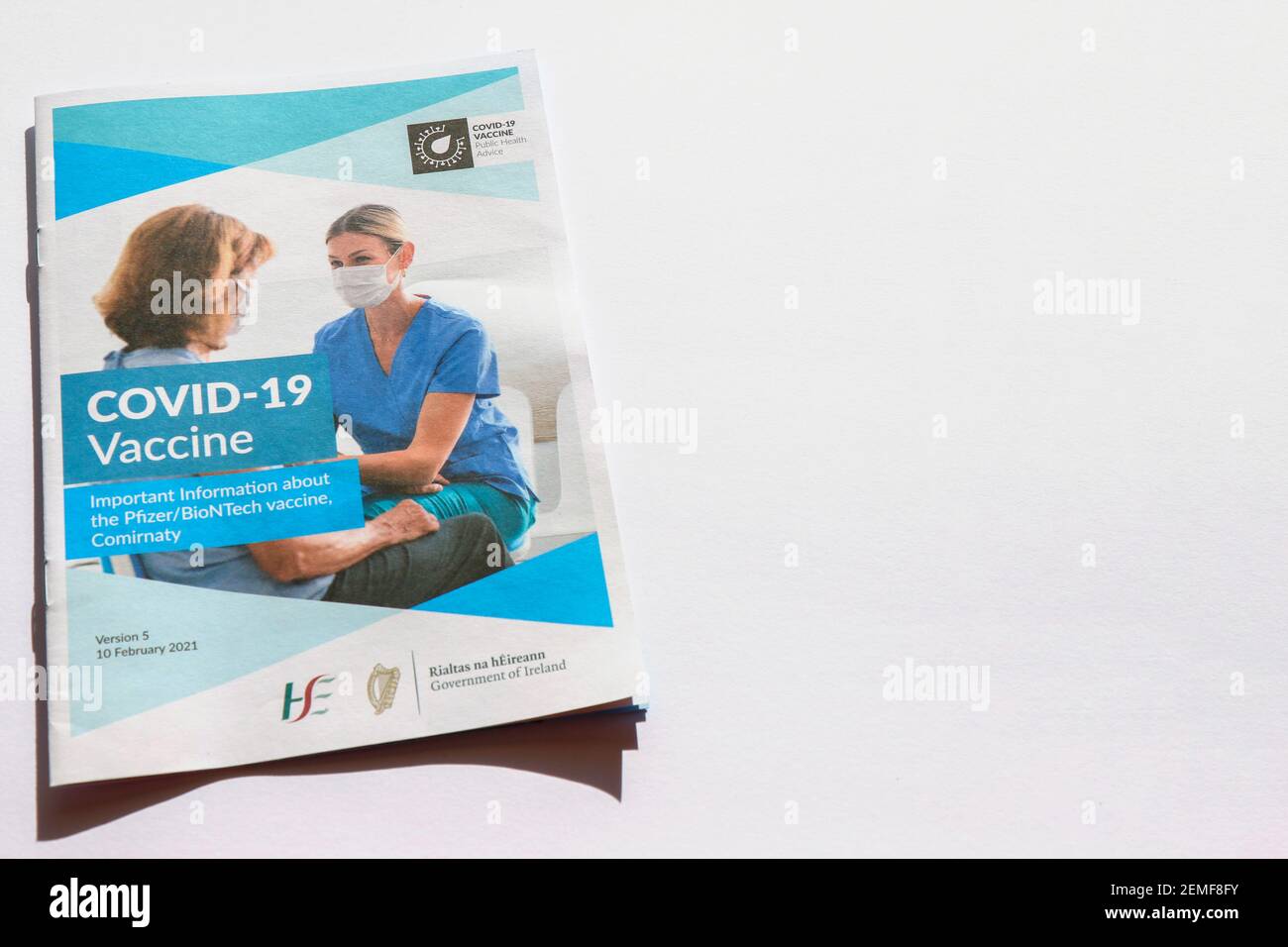 Pfizer BioNTech (Comirnaty) COVID-19 vaccine information booklet. Issued by Government of Ireland Health Service (HSE) during vaccination rollout Stock Photo