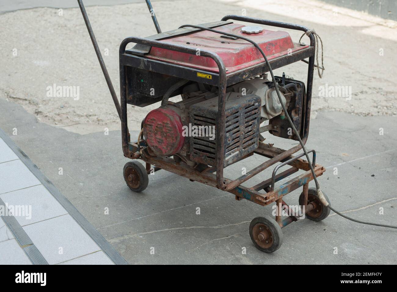 Gasoline source pump hi-res stock photography and images - Alamy