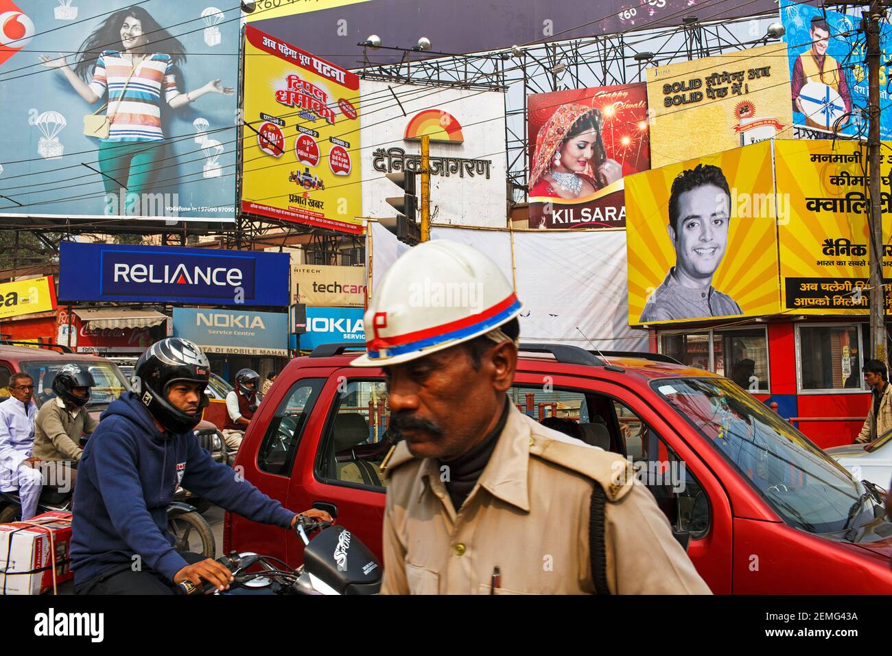 A busy road intersection jammed with traffic in the city centre of Patna, the capital of Bihar state, India. Stock Photo