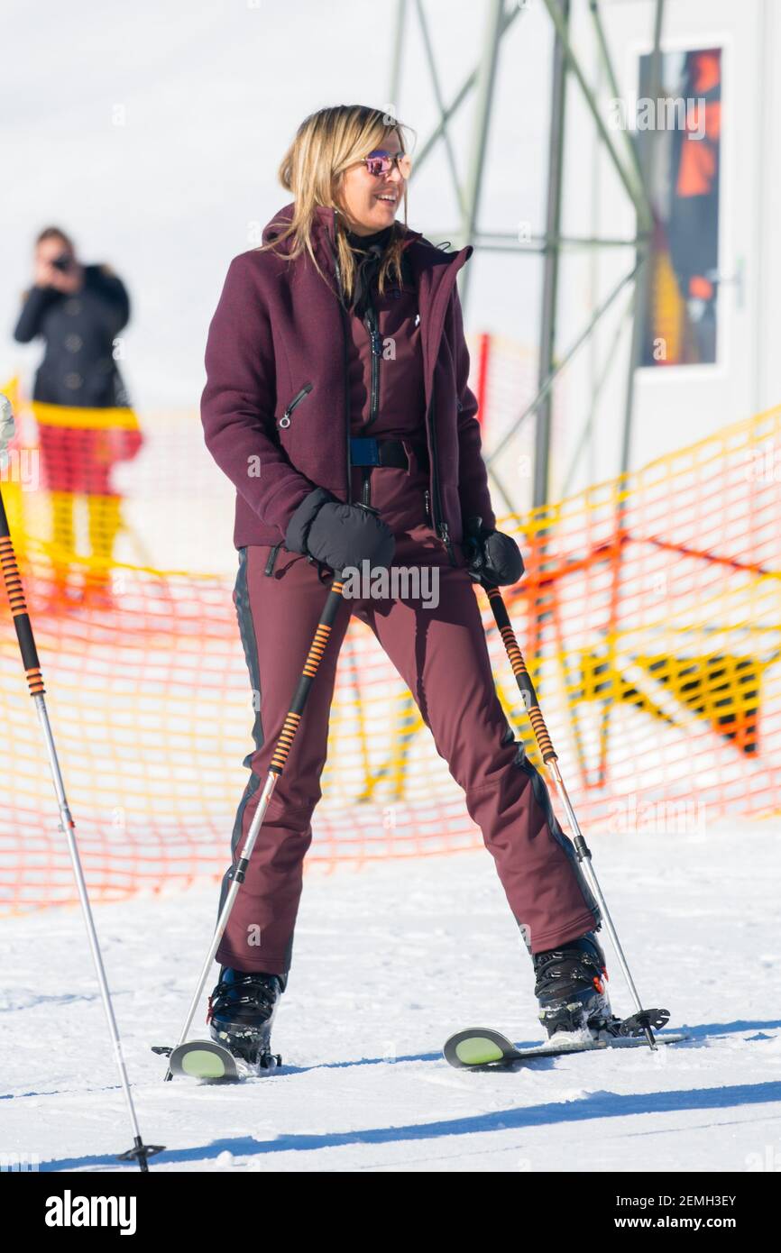 Queen Maxima during the annual winter Royal photoc?all at the skiing ...