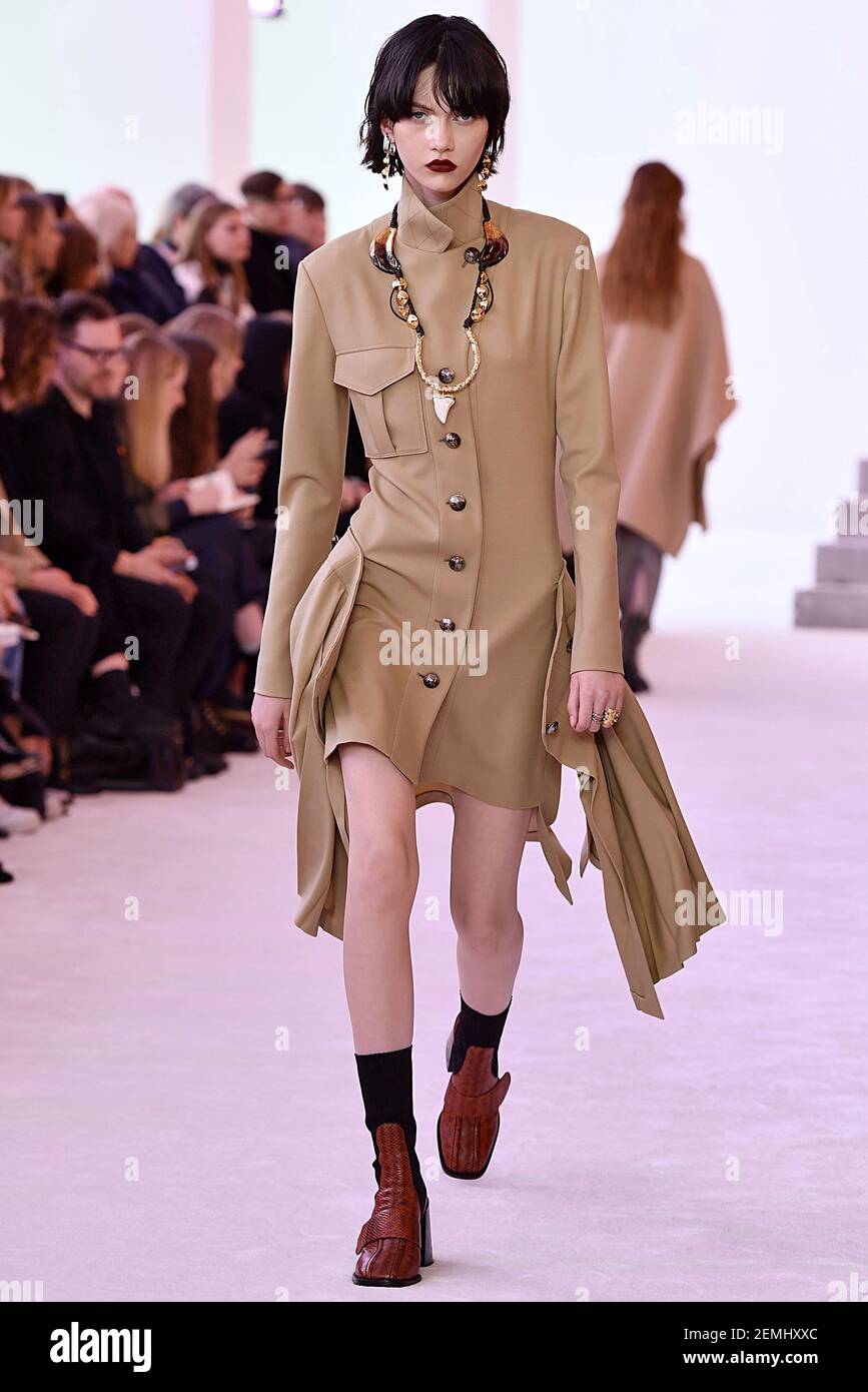 Sofia Steinberg walks on the runway during the Chloe Ready To Wear Fashion  Show during Paris Fashion Week F/W 2019 held in Paris, France on February  28, 2019. (Photo by Jonas Gustavsson/Sipa
