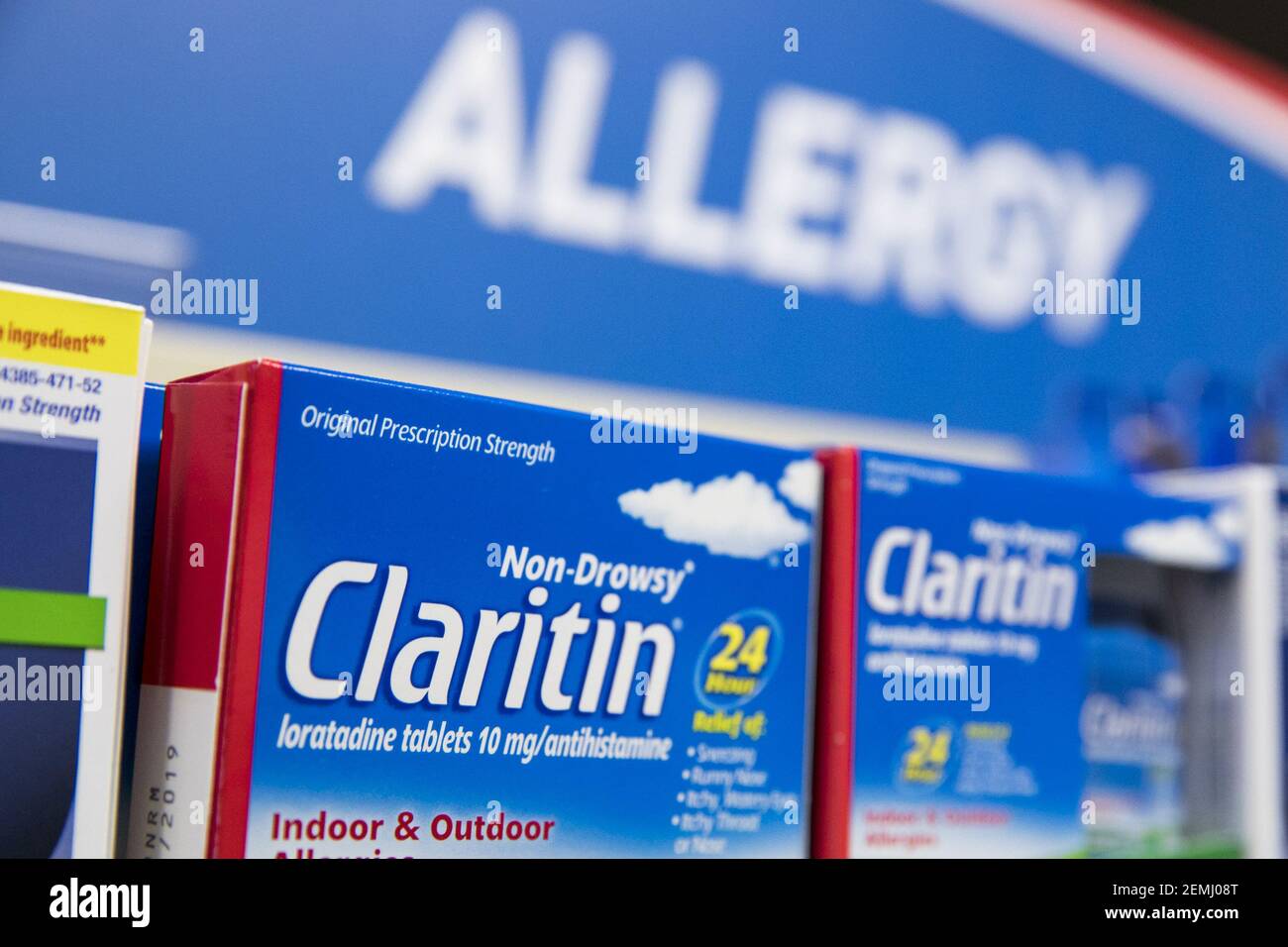 Claritin allergy overthecounter medicine photographed in a pharmacy