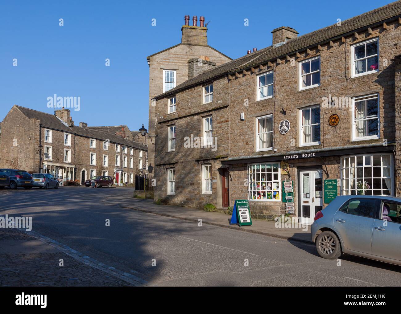 Main Street in the centre of Askrigg in Wensleydale Stock Photo