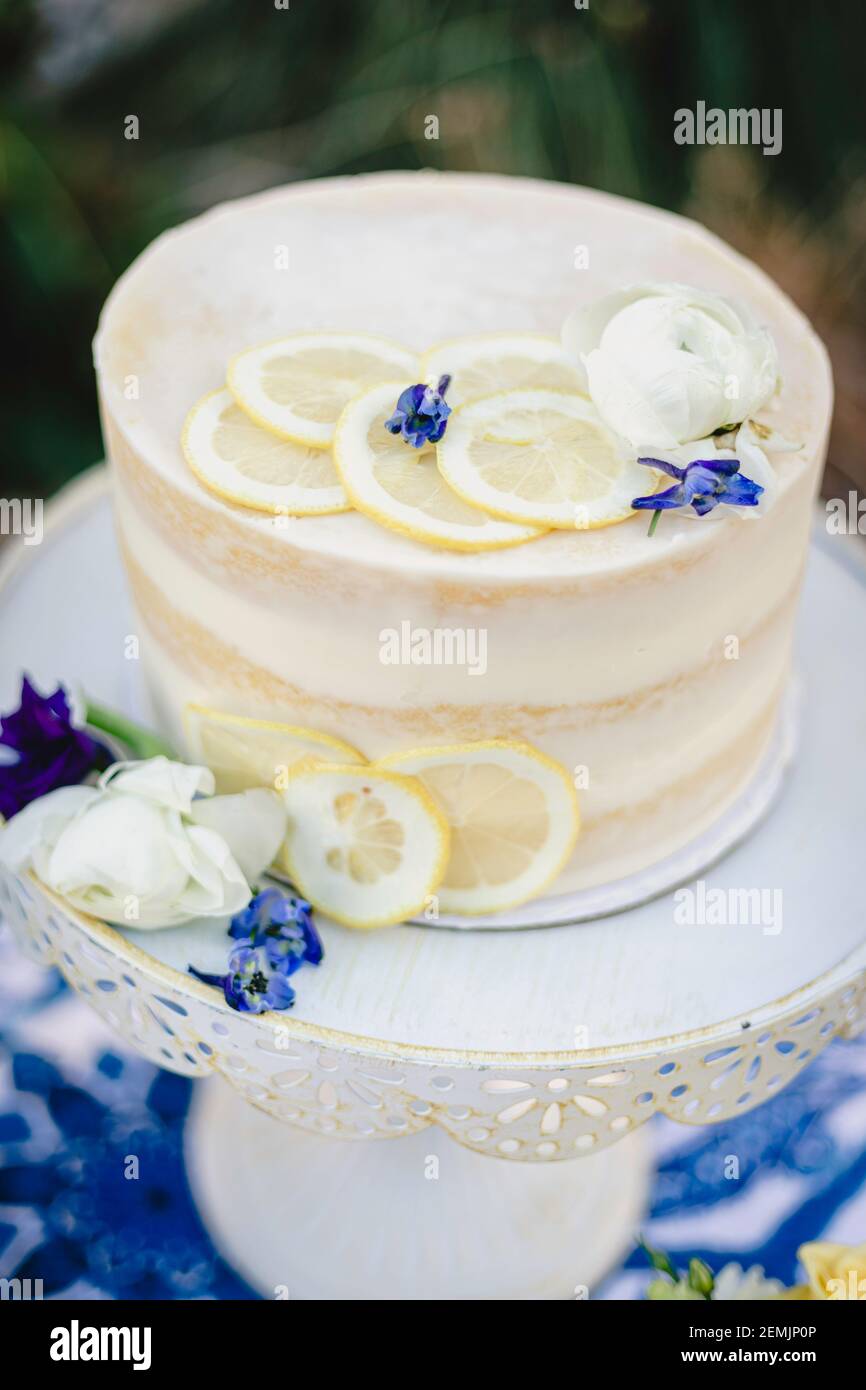 100 Pretty Wedding Cakes To Inspire You - Lemon and blackberry wedding cake