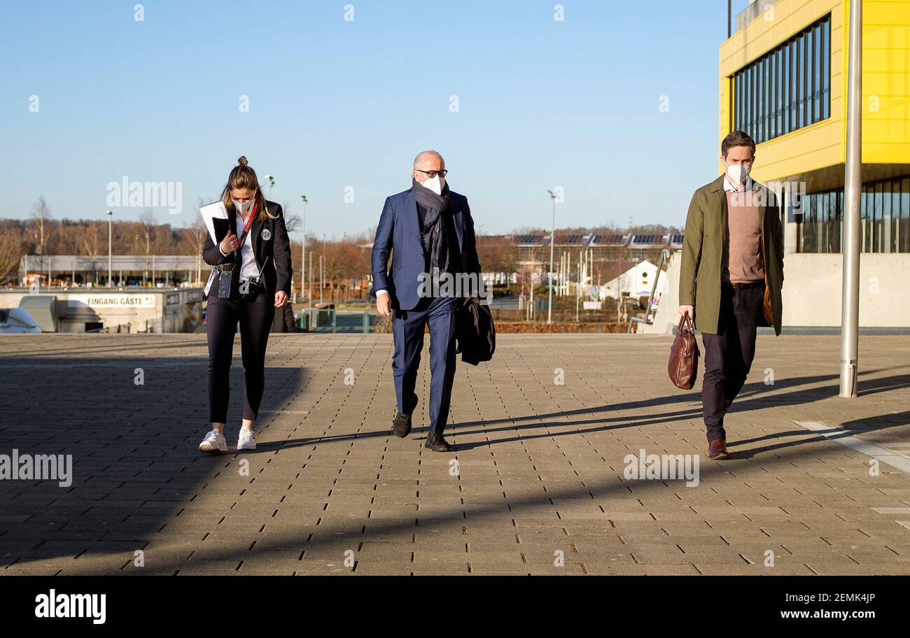 Fritz KELLER (GER, DFB President) on the way to the stadium, with DFB staff members, soccer Laenderspiel women, mini-tournament - Three Nations. One Goal, Germany (GER) - Belgium (BEL) 2: 0, on February 21, 2021 in Aachen/Germany. Â | usage worldwide Stock Photo