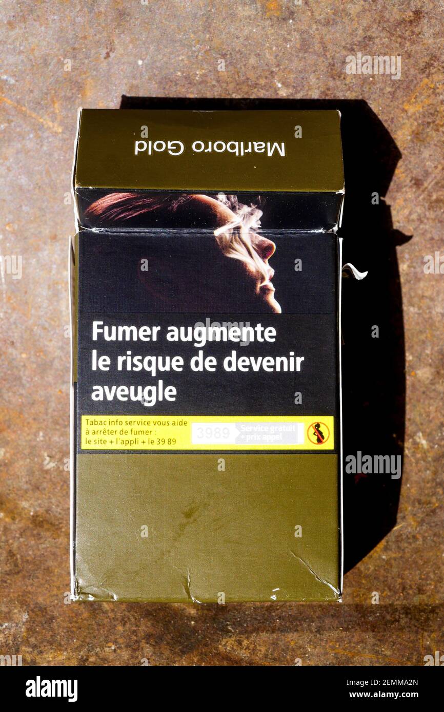 Health warning on an empty cigarettes pack, Lyon, France Stock Photo