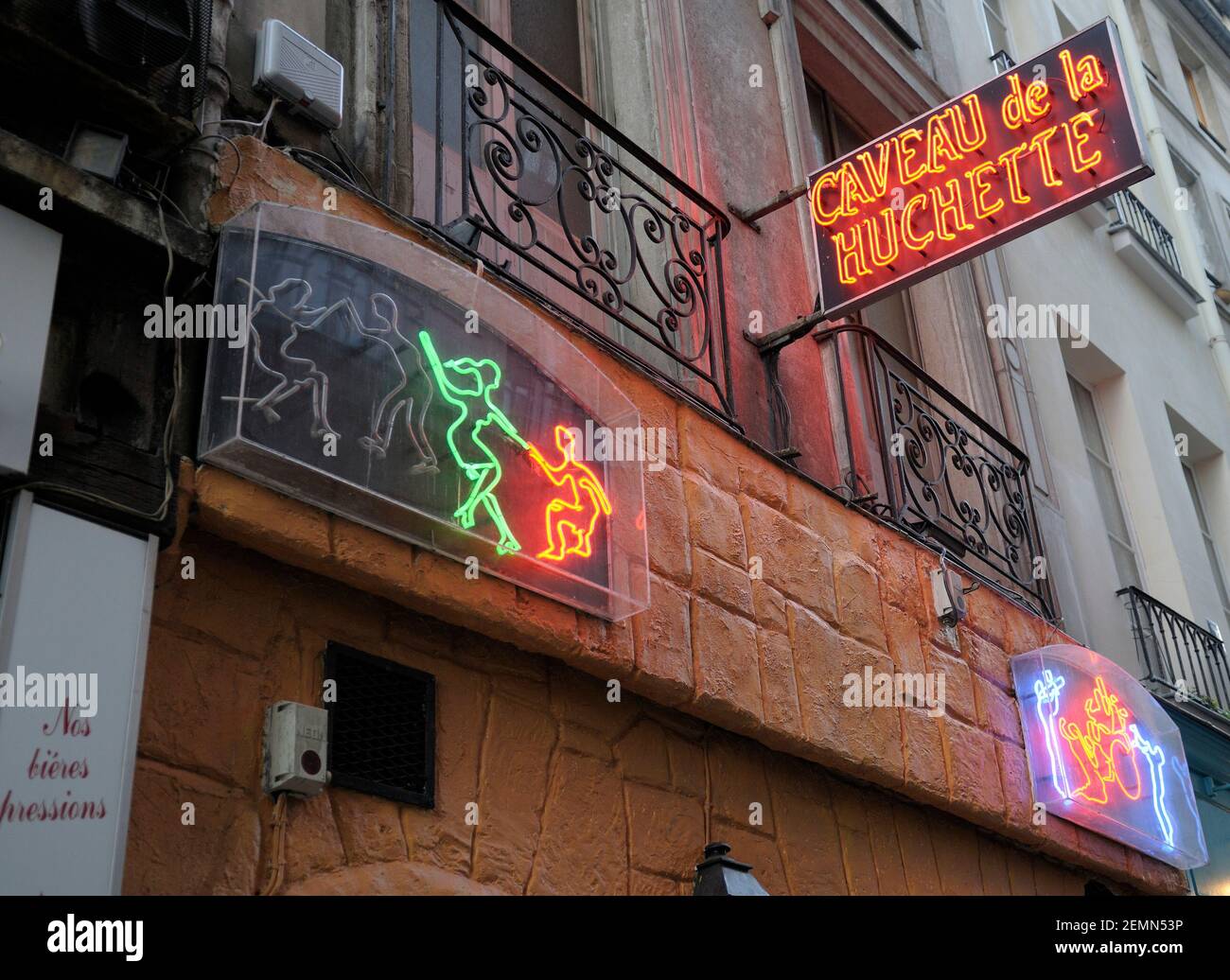 Caveau de la Huchette Jazz Club entrance and neon sign, Paris, ÎledeFrance, France Stock Photo Caveau de la Huchette Jazz Club entrance and neon sign, Paris, ÎledeFrance, France Stock Photo