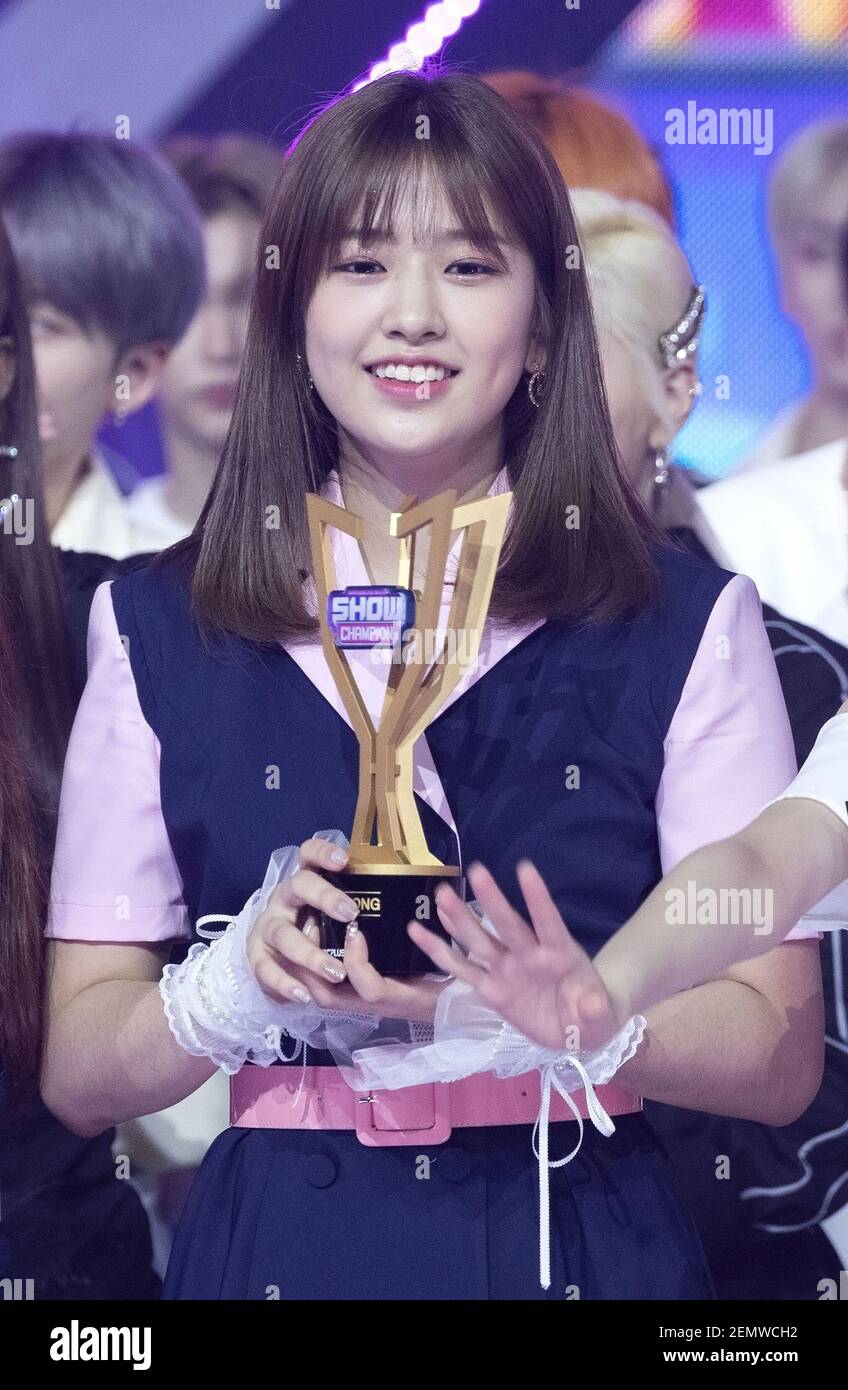 South Korean vocal Ahn Yu-jin, member of K-Pop girl group IZ*ONE ...