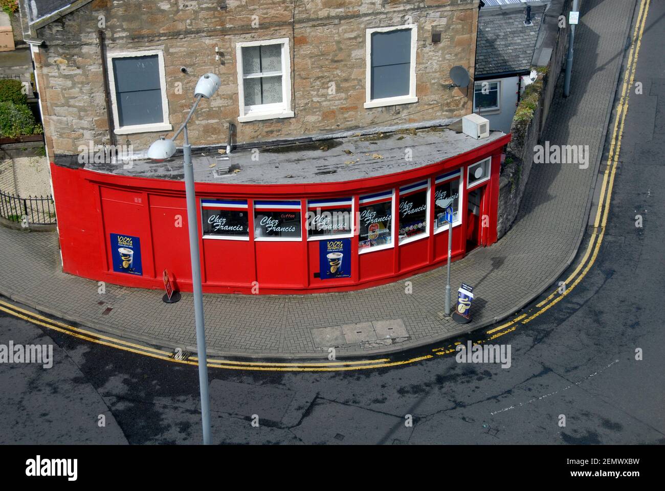 Chez  Francis corner shop restaurant/cafe, Ayr, Ayrshire, Scotland making good use of a small space in an attractive manner Stock Photo