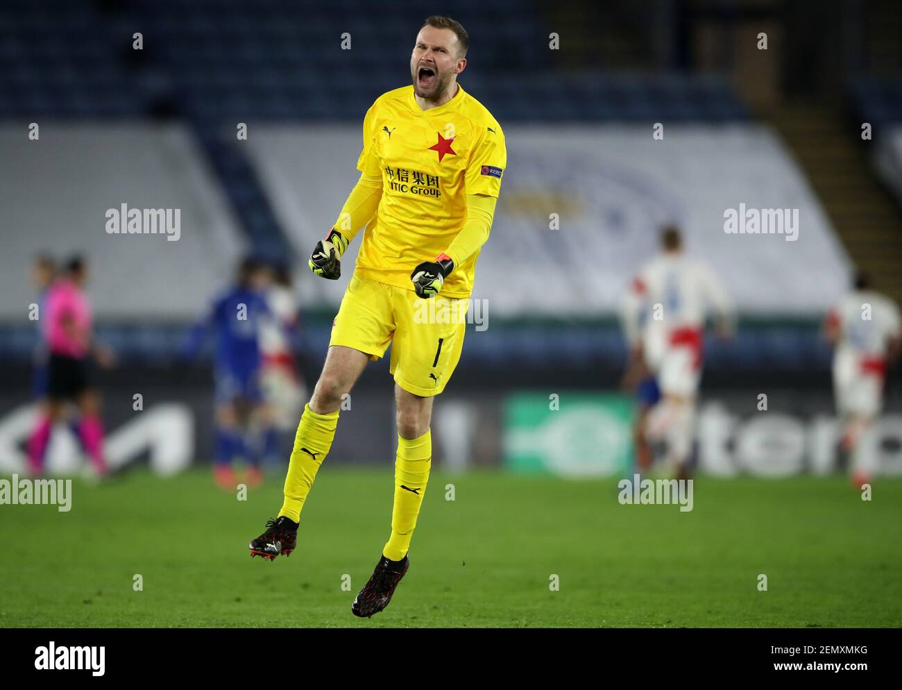 Slavia Praha goalkeeper Ondrej Kolar celebrates their side's second goal of the game scored by Abdallah Sima (not pictured) during the UEFA Europa League match at the King Power Stadium, Leicester. Picture date: Thursday February 25, 2021. Stock Photo