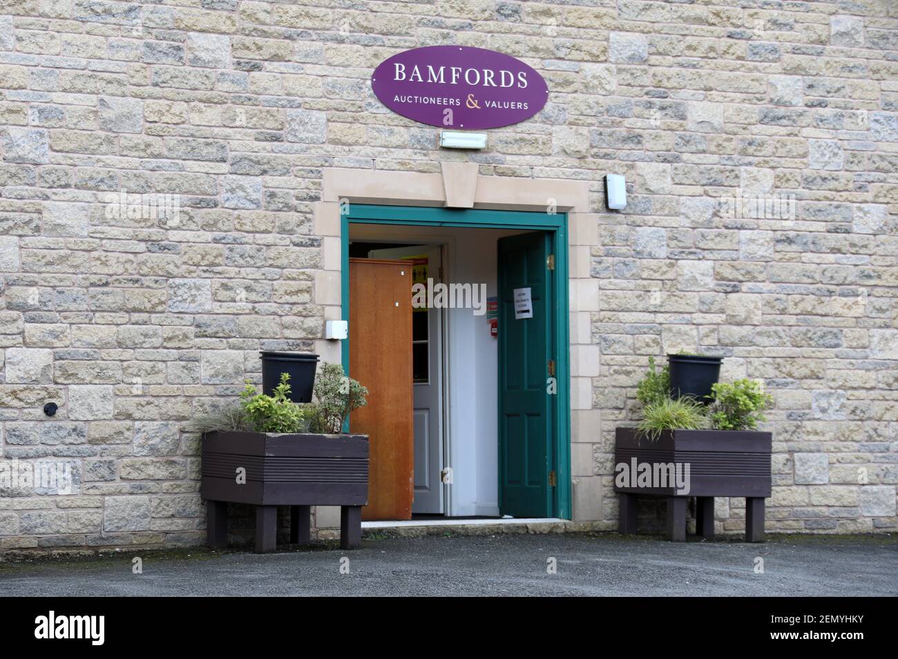 Bamfords auction house at Peak Shopping Village in Derbyshire Stock Photo