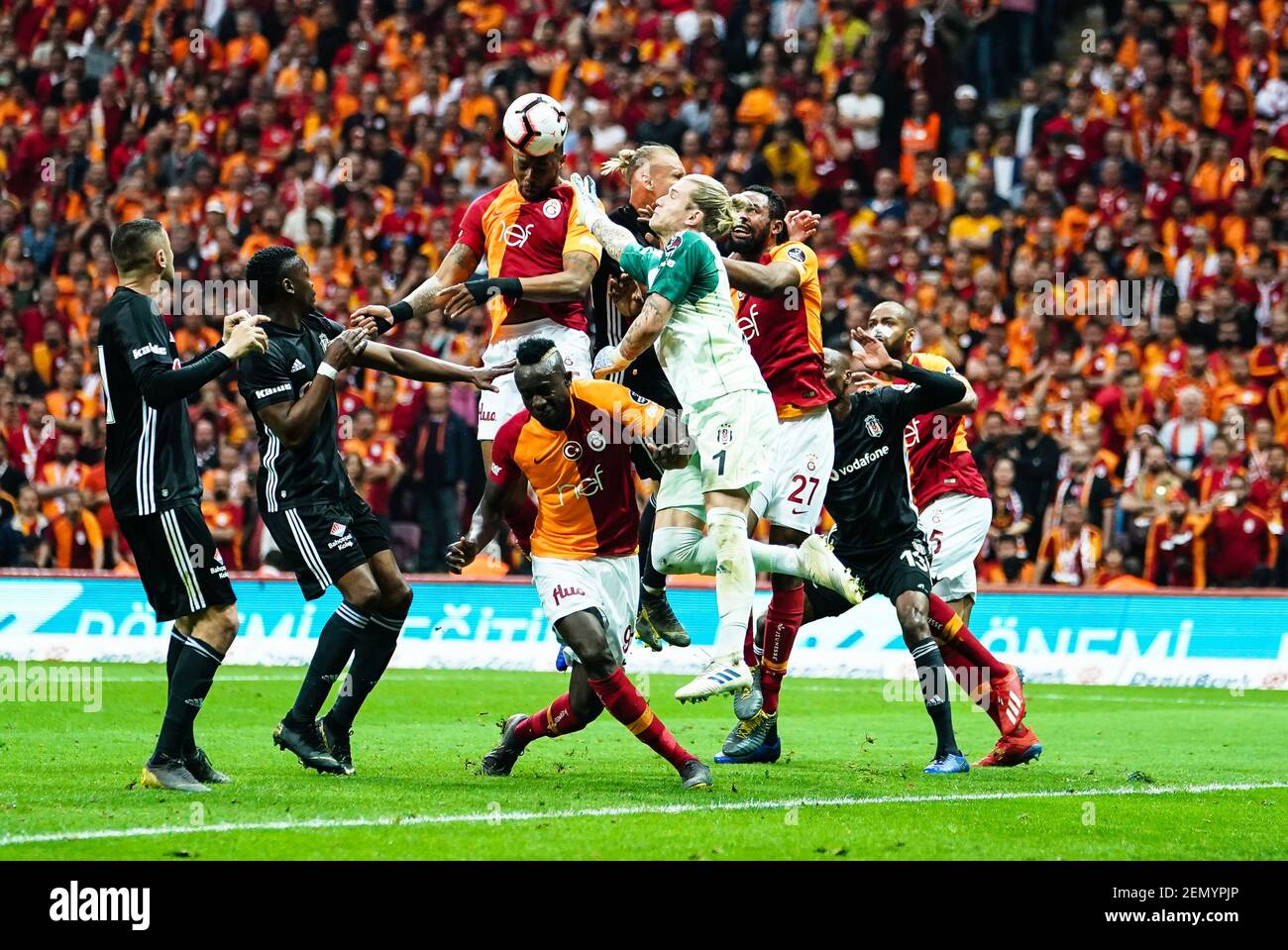 May 5, 2019: Ryan Donk of Galatasaray heading in front of Loris Karius