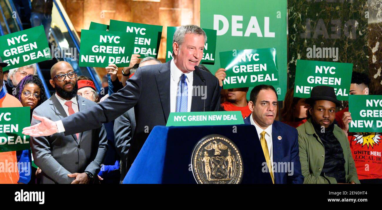 Green New Deal rally with New York City Mayor Bill de Blasio (D) held ...