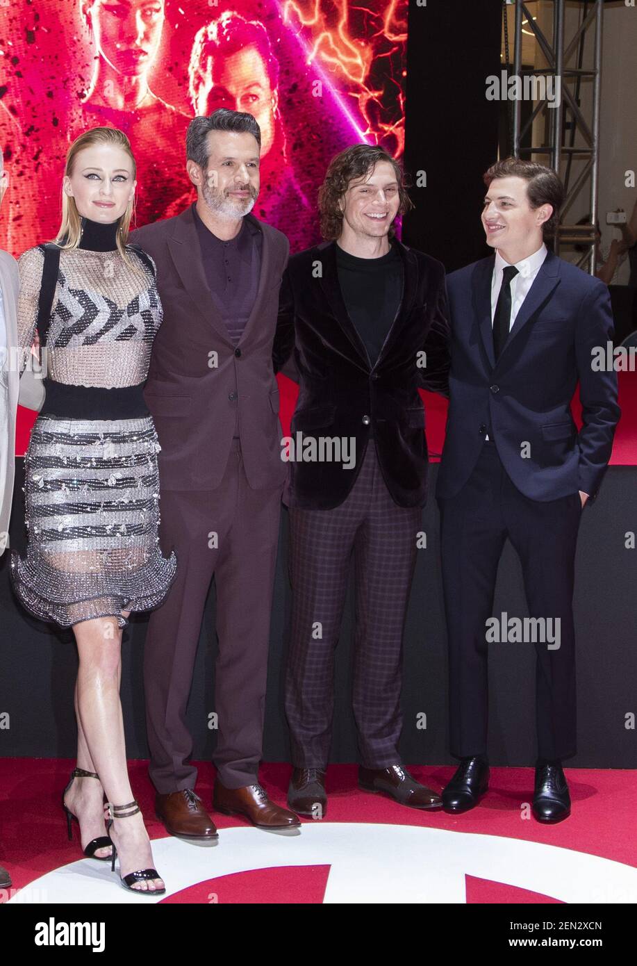L to R) Actress Sophie Turner, actor Evan Peters, director Simon Kinberg,  Michael Fassbender and actor Tye Sheridan, attend a red carpet for the film  X-Man: Dark Phoenix world premiere at the