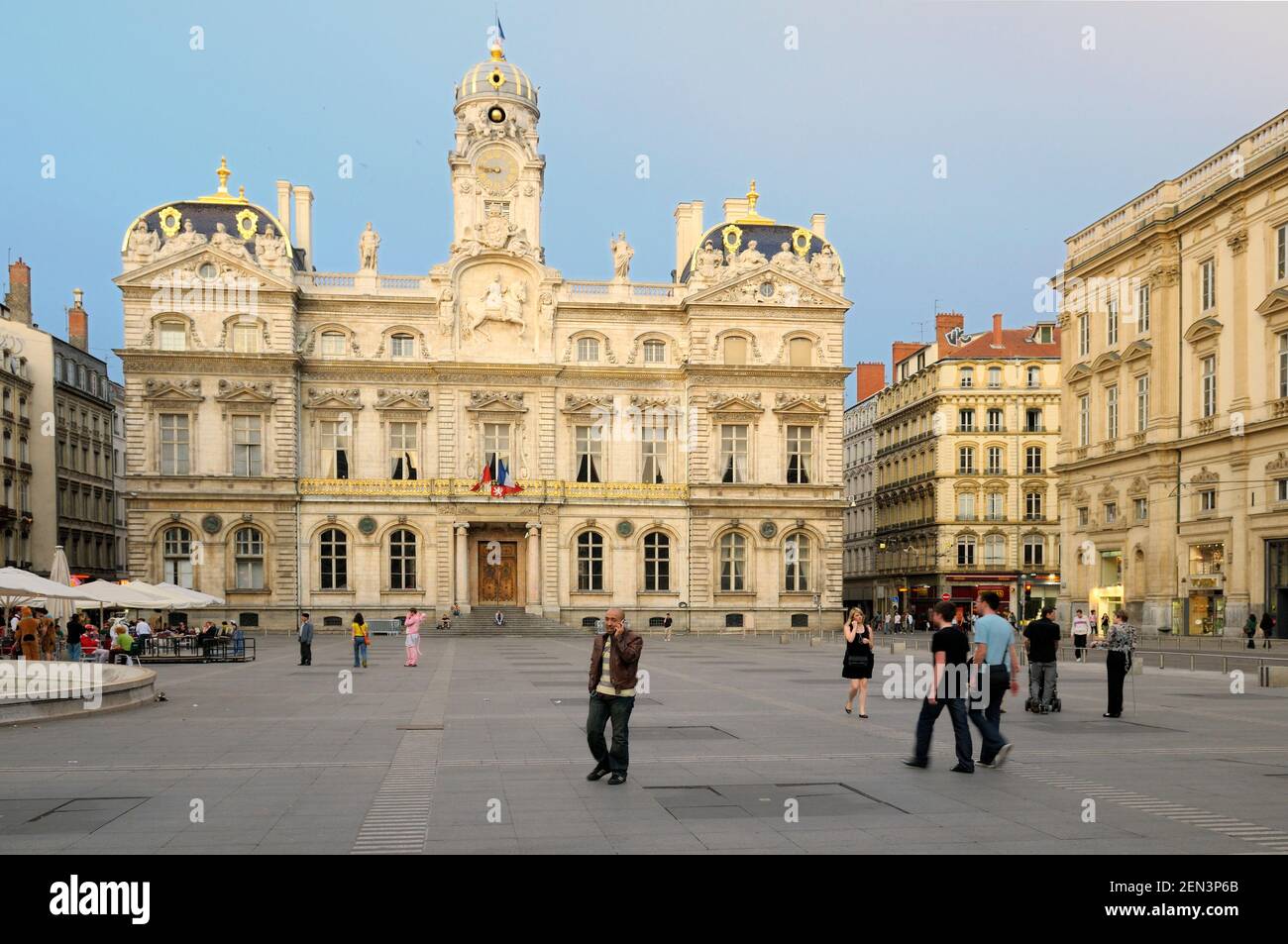 People in the plaza in front of the Hotel de Ville, Place des Terreaux Stock Photo