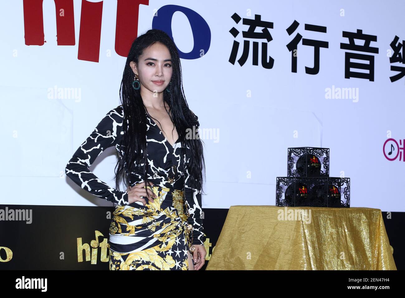 Taiwanese singer Jolin Tsai poses with her trophy during the 2019 HITO FM  Pop Music Awards ceremony in Taipei, Taiwan, 2 June 2019. (Photo by  Stringer - Imaginechina/Sipa USA Stock Photo - Alamy
