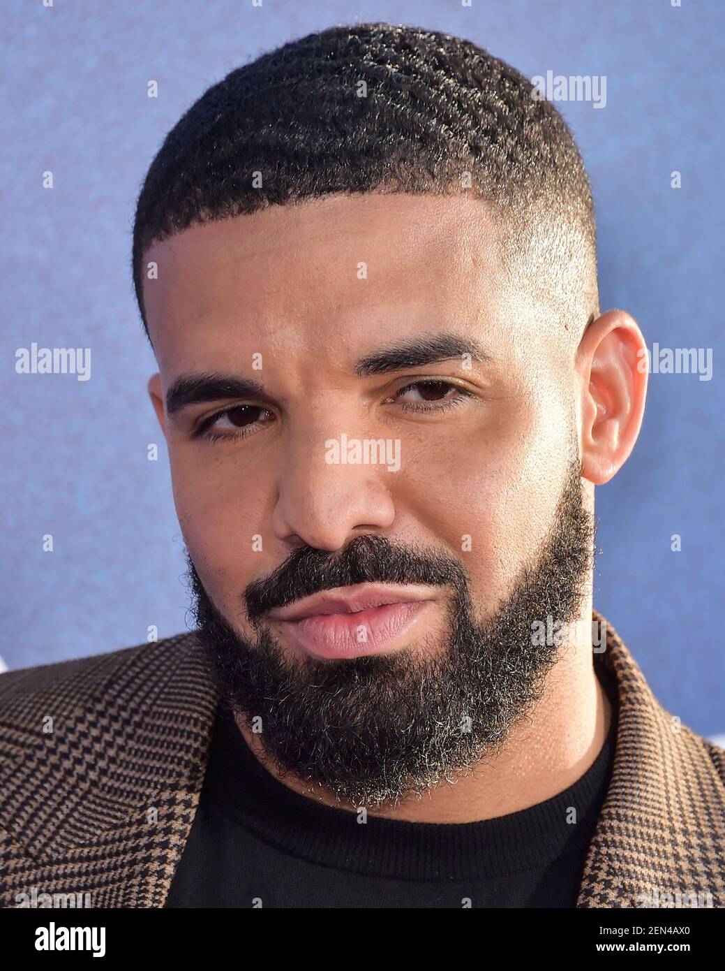 HOLLYWOOD, LOS ANGELES, CALIFORNIA, USA - JUNE 04: Rapper Drake arrives ...