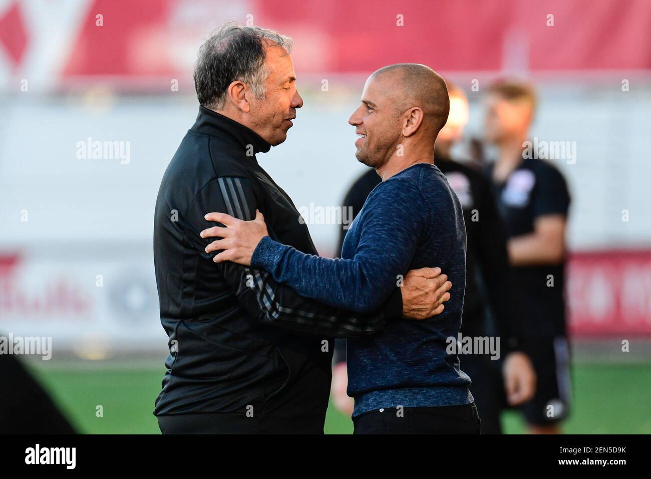 Jun 11 19 Montclair Nj Usa New England Revolution Head Coach Bruce Arena And New York Red Bulls Head Coach Chris Armas Talk Prior To A Game At Msu Soccer Park At
