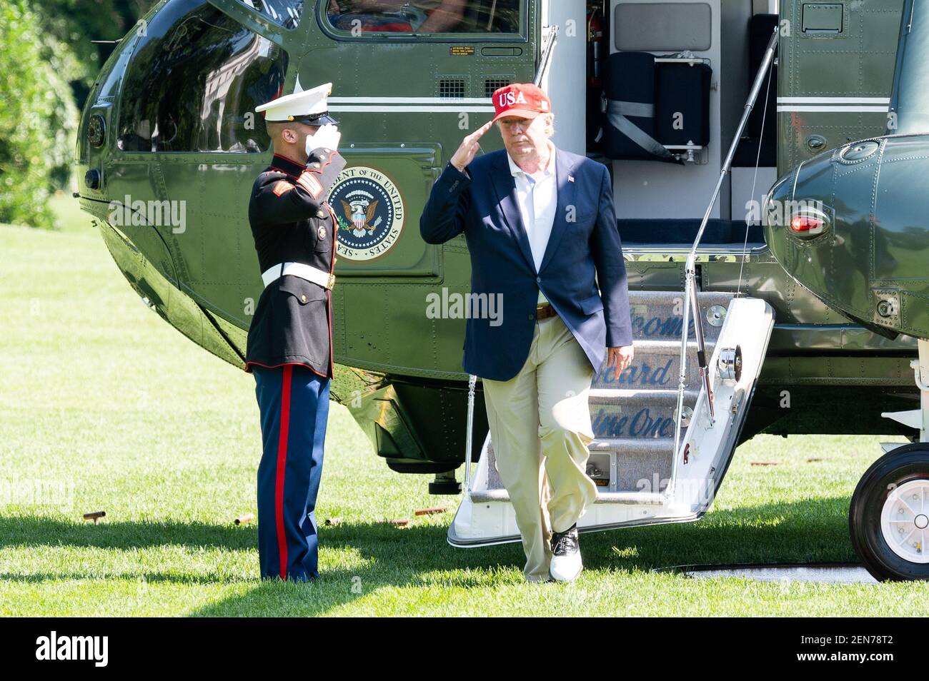 President Donald Trump returning to the White House (Washington, DC) on ...