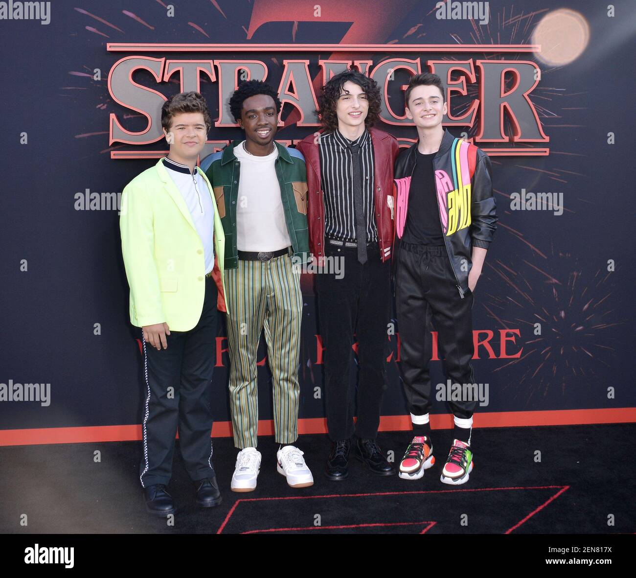 Stranger Things Actors Height 60 Photos - Moonagedaydream.film