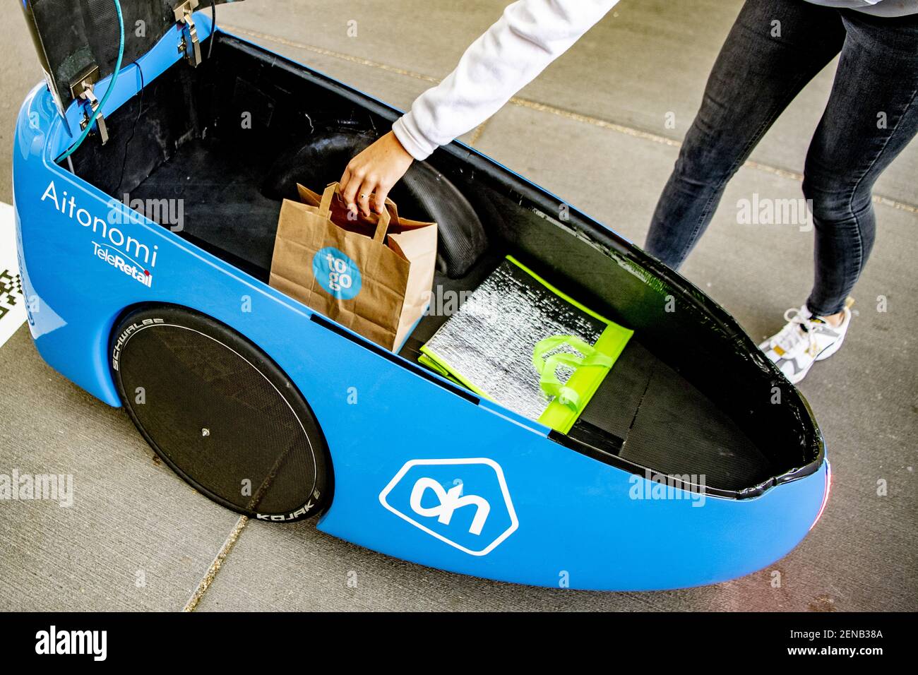 EINDHOVEN - Albert Heijn grocery delivery robot at High Tech Campus on July  18, 2019. (Photo by Robin Utrecht/Sipa USA Stock Photo - Alamy