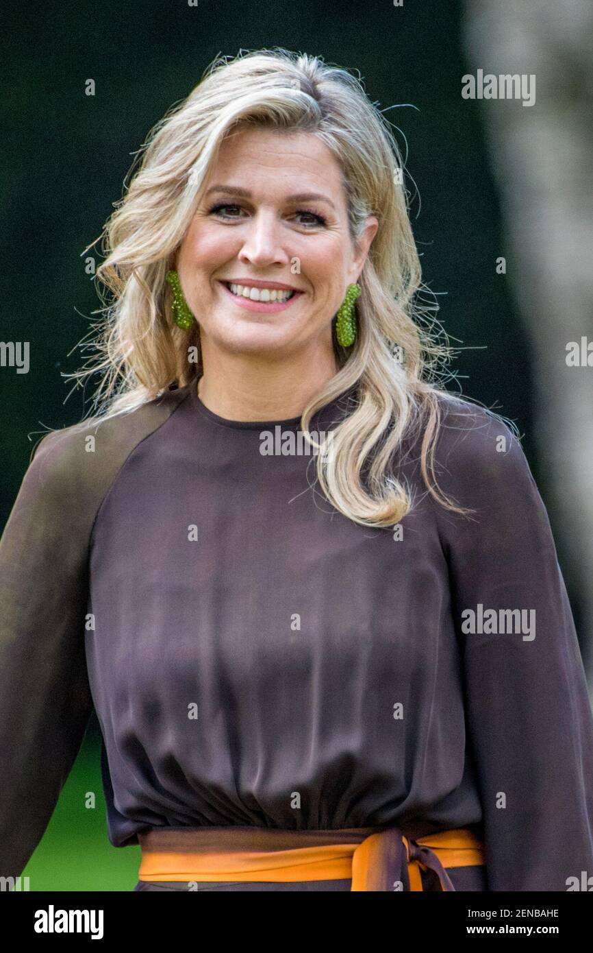 Queen Maxima during the annual summer photo session of 2019 a?t Huis ...