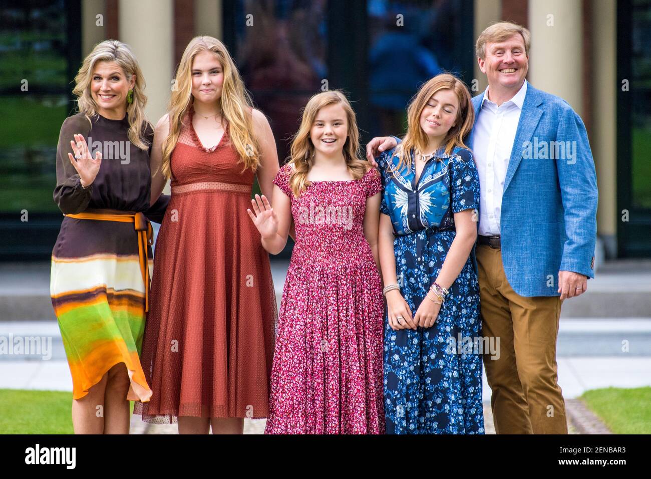 King Willem-Alexander and Queen Maxima with their daughters Princess ...