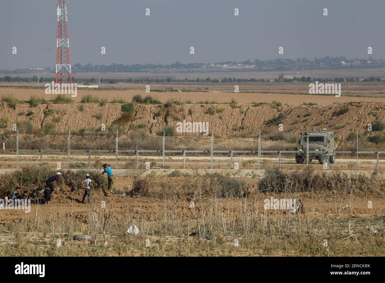 Palestinian Protesters Clash With Israeli Troops Following The Tents ...