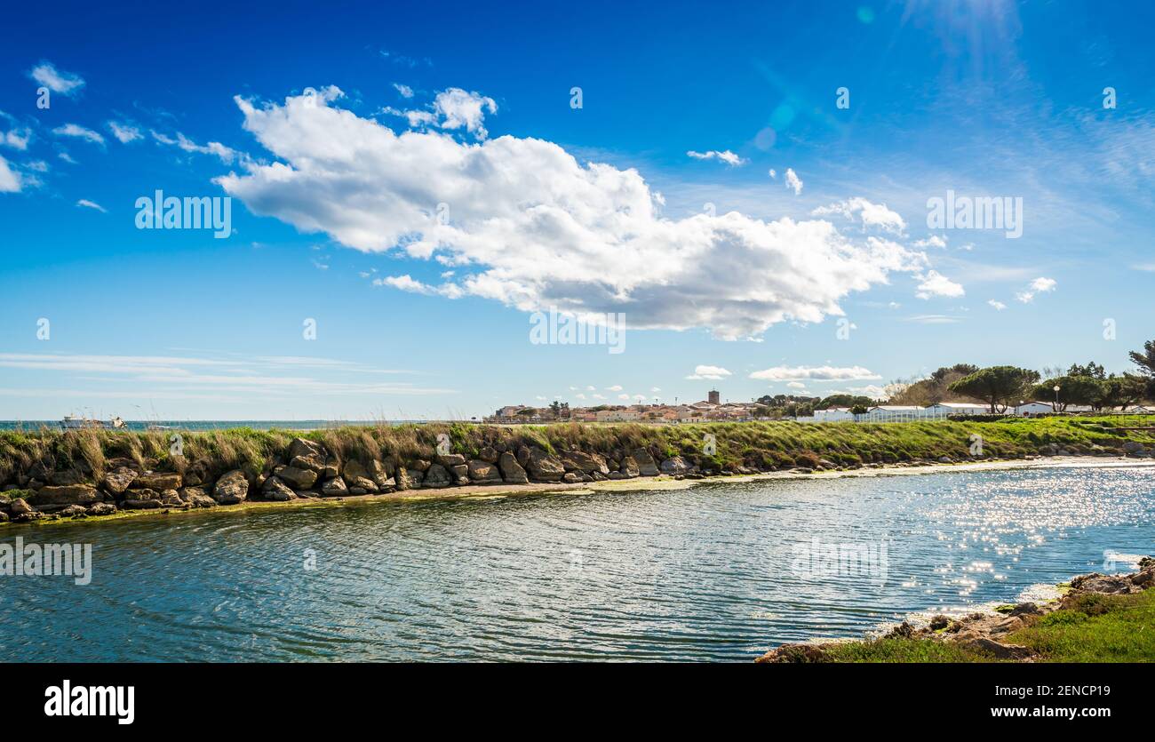 The Thau pond in Mèze in Hérault, in Occitanie, France Stock Photo